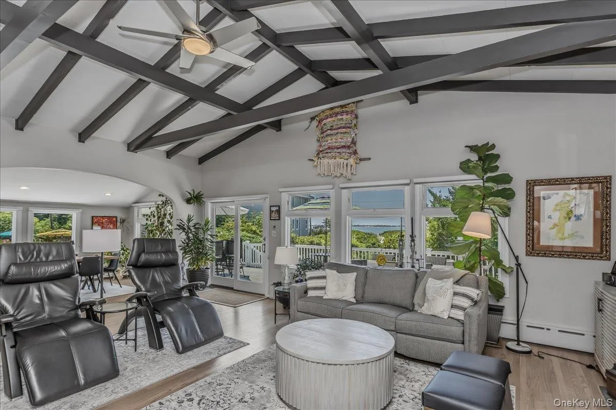 72 Circle Drive, Babylon, NY, 4 Bedrooms Bedrooms, 12 Rooms Rooms,3 BathroomsBathrooms,Residential,For Rent,Circle,0,1020694 72 Circle Drive, Babylon, NY, 4 Bedrooms Bedrooms, 12 Rooms Rooms,3 BathroomsBathrooms,Residential,For Rent,Circle,0,1020694