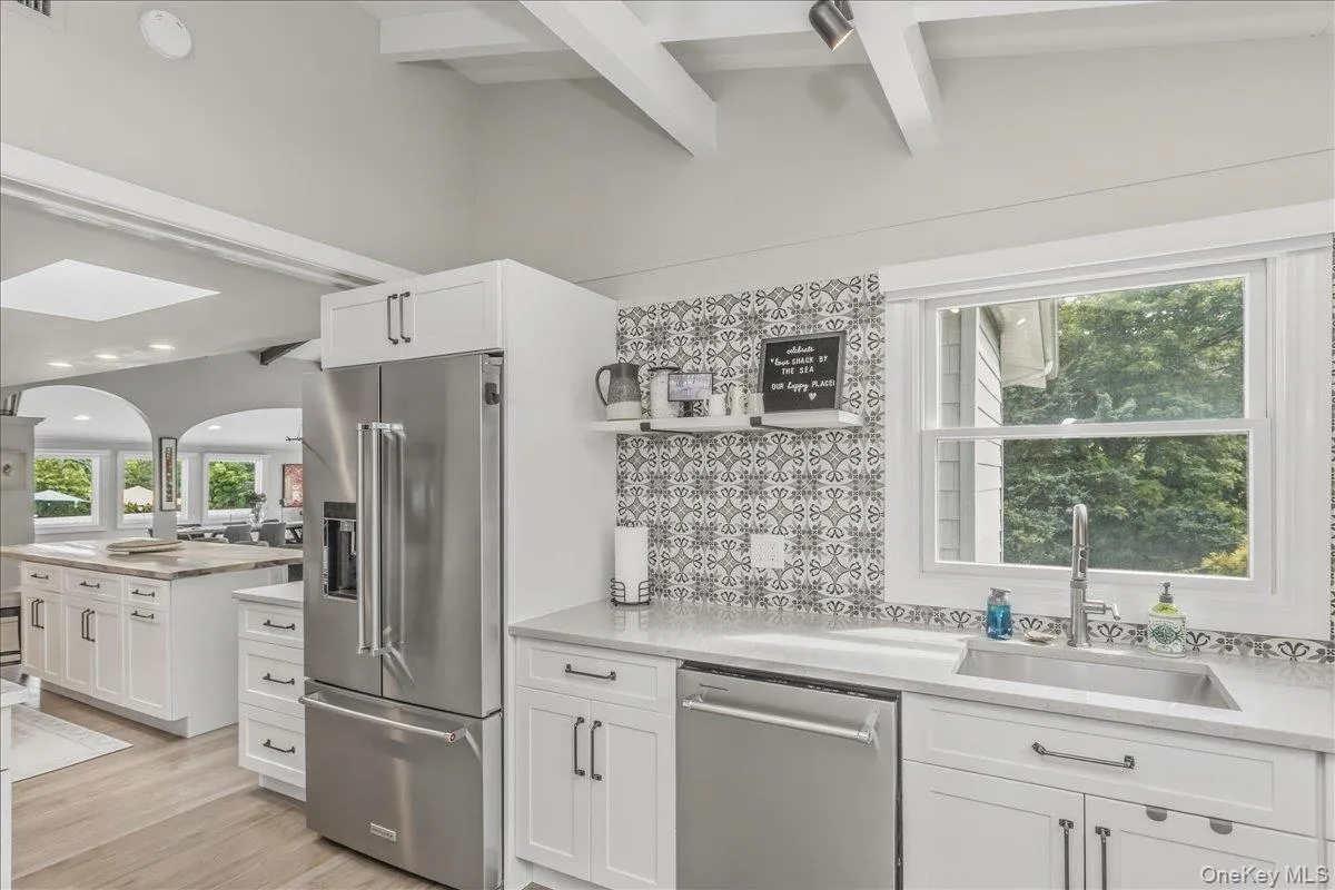 72 Circle Drive, Babylon, NY, 4 Bedrooms Bedrooms, 12 Rooms Rooms,3 BathroomsBathrooms,Residential,For Rent,Circle,0,1020694 72 Circle Drive, Babylon, NY, 4 Bedrooms Bedrooms, 12 Rooms Rooms,3 BathroomsBathrooms,Residential,For Rent,Circle,0,1020694