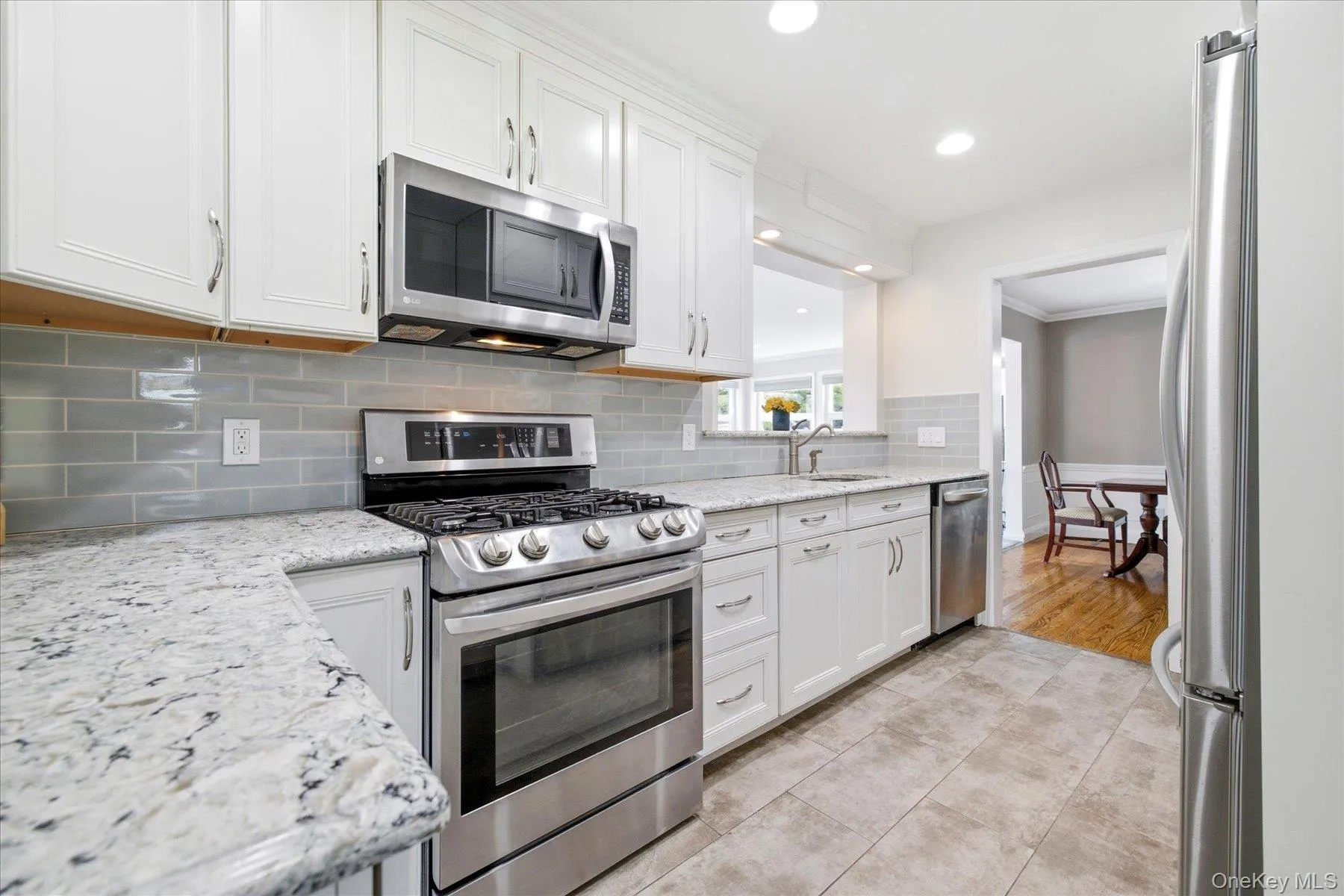 41 Hart Street, Hempstead, NY, 3 Bedrooms Bedrooms, 7 Rooms Rooms,1 BathroomBathrooms,Residential,For Rent,Hart,0,1020696 41 Hart Street, Hempstead, NY, 3 Bedrooms Bedrooms, 7 Rooms Rooms,1 BathroomBathrooms,Residential,For Rent,Hart,0,1020696