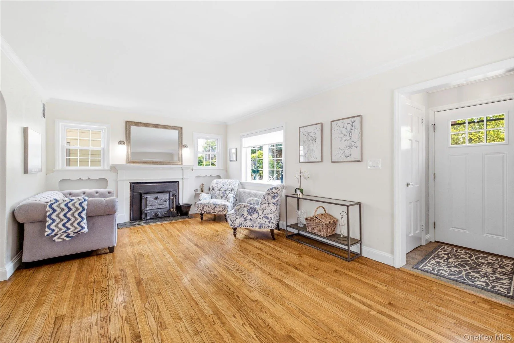 41 Hart Street, Hempstead, NY, 3 Bedrooms Bedrooms, 7 Rooms Rooms,1 BathroomBathrooms,Residential,For Rent,Hart,0,1020696 41 Hart Street, Hempstead, NY, 3 Bedrooms Bedrooms, 7 Rooms Rooms,1 BathroomBathrooms,Residential,For Rent,Hart,0,1020696