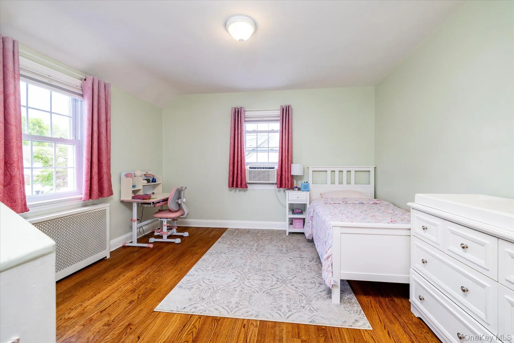 41 Hart Street, Hempstead, NY, 3 Bedrooms Bedrooms, 7 Rooms Rooms,1 BathroomBathrooms,Residential,For Rent,Hart,0,1020696 41 Hart Street, Hempstead, NY, 3 Bedrooms Bedrooms, 7 Rooms Rooms,1 BathroomBathrooms,Residential,For Rent,Hart,0,1020696