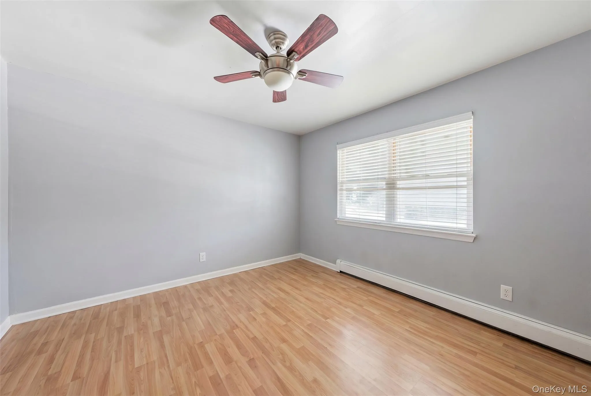 70 Avenue A, Brookhaven, NY, 6 Bedrooms Bedrooms, 8 Rooms Rooms,3 BathroomsBathrooms,Residential,For Rent,Avenue A,0,1020702 70 Avenue A, Brookhaven, NY, 6 Bedrooms Bedrooms, 8 Rooms Rooms,3 BathroomsBathrooms,Residential,For Rent,Avenue A,0,1020702