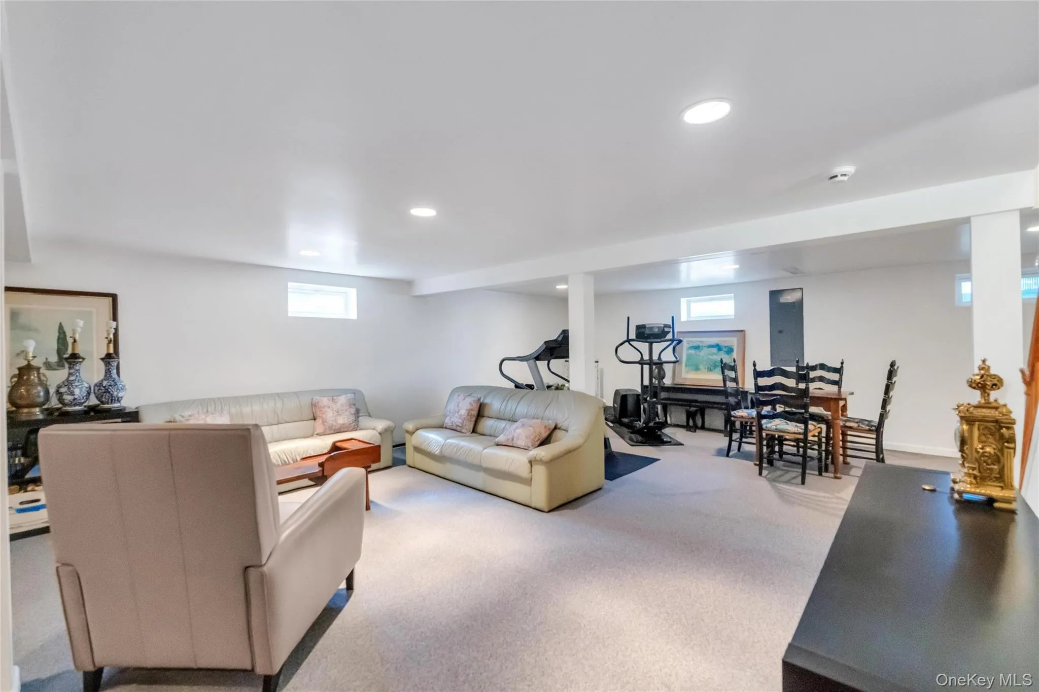22 Dover Hill Drive, Smithtown, NY, 3 Bedrooms Bedrooms, 6 Rooms Rooms,2 BathroomsBathrooms,Residential,For Rent,Dover Hill,0,1020707 22 Dover Hill Drive, Smithtown, NY, 3 Bedrooms Bedrooms, 6 Rooms Rooms,2 BathroomsBathrooms,Residential,For Rent,Dover Hill,0,1020707