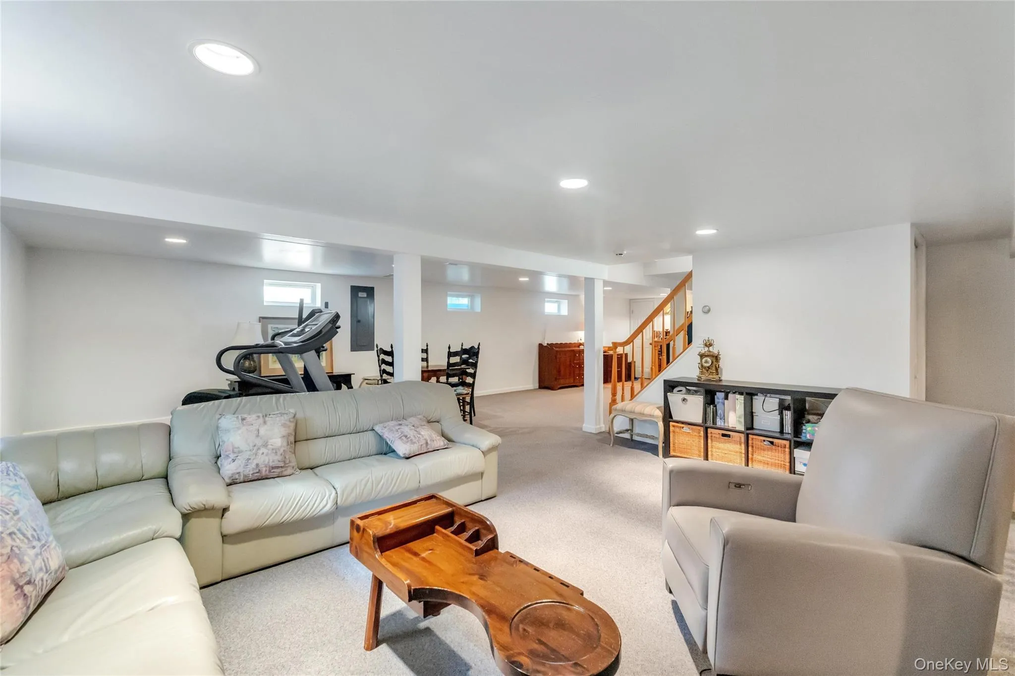 22 Dover Hill Drive, Smithtown, NY, 3 Bedrooms Bedrooms, 6 Rooms Rooms,2 BathroomsBathrooms,Residential,For Rent,Dover Hill,0,1020707 22 Dover Hill Drive, Smithtown, NY, 3 Bedrooms Bedrooms, 6 Rooms Rooms,2 BathroomsBathrooms,Residential,For Rent,Dover Hill,0,1020707