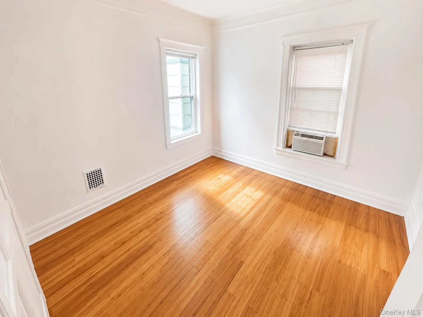 7605 85th Drive, New York, NY, 2 Bedrooms Bedrooms, 5 Rooms Rooms,1 BathroomBathrooms,Residential Lease,For Rent,85th,0,1020708 7605 85th Drive, New York, NY, 2 Bedrooms Bedrooms, 5 Rooms Rooms,1 BathroomBathrooms,Residential Lease,For Rent,85th,0,1020708