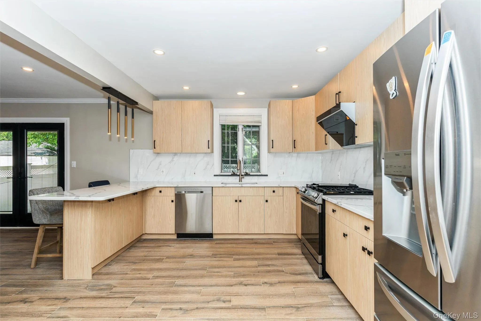 7 Bayview Terrace, North Hempstead, NY, 3 Bedrooms Bedrooms, 6 Rooms Rooms,3 BathroomsBathrooms,Residential Lease,For Rent,Bayview,0,1020715 7 Bayview Terrace, North Hempstead, NY, 3 Bedrooms Bedrooms, 6 Rooms Rooms,3 BathroomsBathrooms,Residential Lease,For Rent,Bayview,0,1020715
