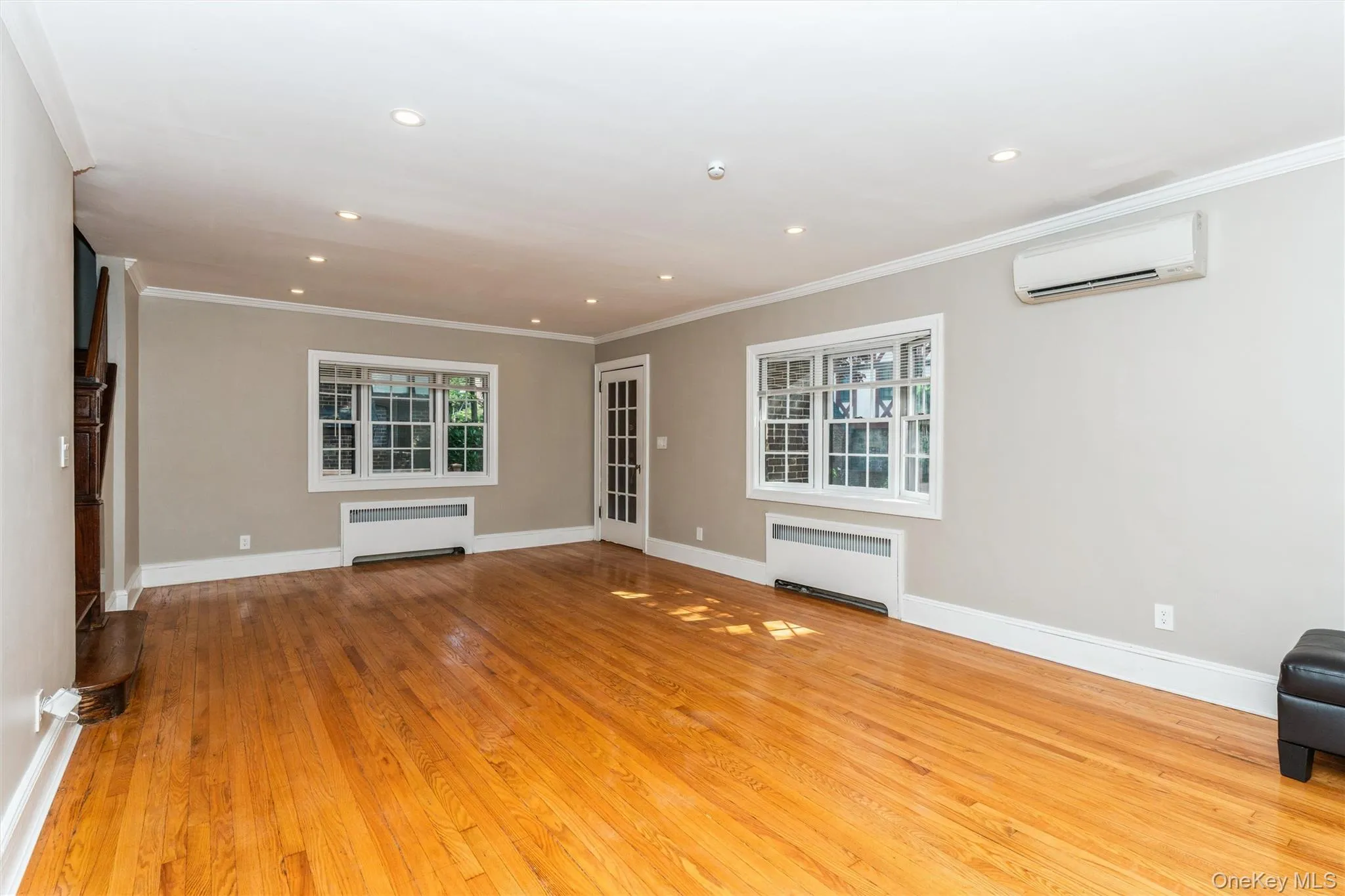 7 Bayview Terrace, North Hempstead, NY, 3 Bedrooms Bedrooms, 6 Rooms Rooms,3 BathroomsBathrooms,Residential Lease,For Rent,Bayview,0,1020715 7 Bayview Terrace, North Hempstead, NY, 3 Bedrooms Bedrooms, 6 Rooms Rooms,3 BathroomsBathrooms,Residential Lease,For Rent,Bayview,0,1020715