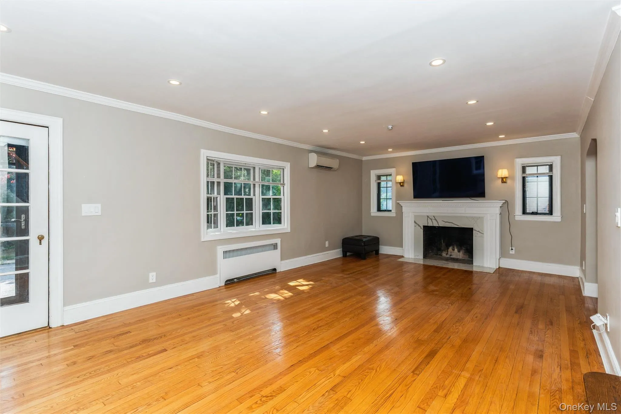 7 Bayview Terrace, North Hempstead, NY, 3 Bedrooms Bedrooms, 6 Rooms Rooms,3 BathroomsBathrooms,Residential Lease,For Rent,Bayview,0,1020715 7 Bayview Terrace, North Hempstead, NY, 3 Bedrooms Bedrooms, 6 Rooms Rooms,3 BathroomsBathrooms,Residential Lease,For Rent,Bayview,0,1020715