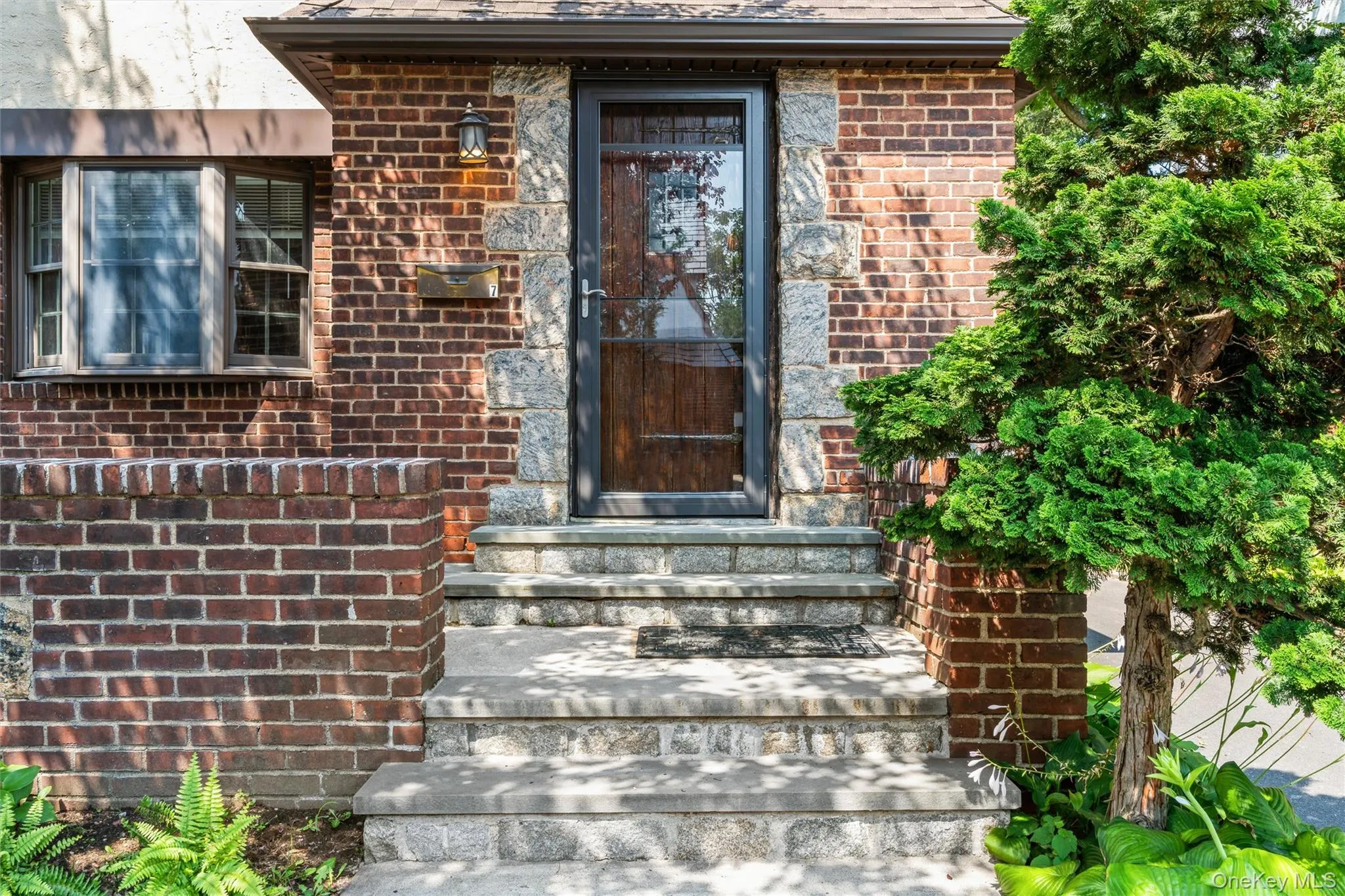7 Bayview Terrace, North Hempstead, NY, 3 Bedrooms Bedrooms, 6 Rooms Rooms,3 BathroomsBathrooms,Residential Lease,For Rent,Bayview,0,1020715 7 Bayview Terrace, North Hempstead, NY, 3 Bedrooms Bedrooms, 6 Rooms Rooms,3 BathroomsBathrooms,Residential Lease,For Rent,Bayview,0,1020715