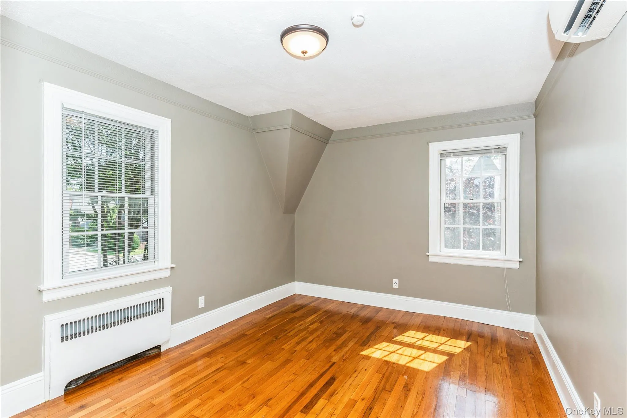 7 Bayview Terrace, North Hempstead, NY, 3 Bedrooms Bedrooms, 6 Rooms Rooms,3 BathroomsBathrooms,Residential Lease,For Rent,Bayview,0,1020715 7 Bayview Terrace, North Hempstead, NY, 3 Bedrooms Bedrooms, 6 Rooms Rooms,3 BathroomsBathrooms,Residential Lease,For Rent,Bayview,0,1020715