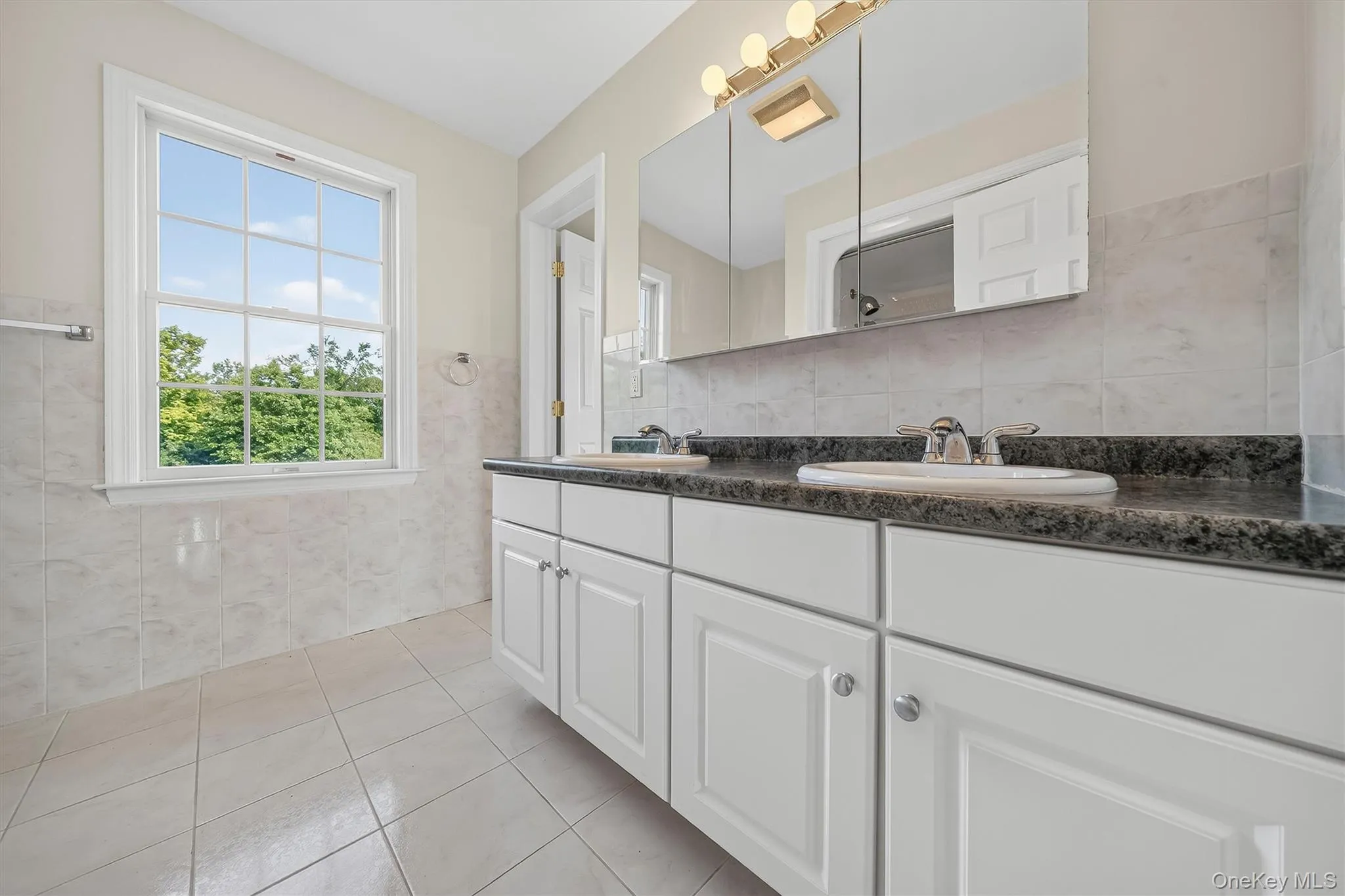 2nd Flr Full Bathroom 2nd Flr Full Bathroom