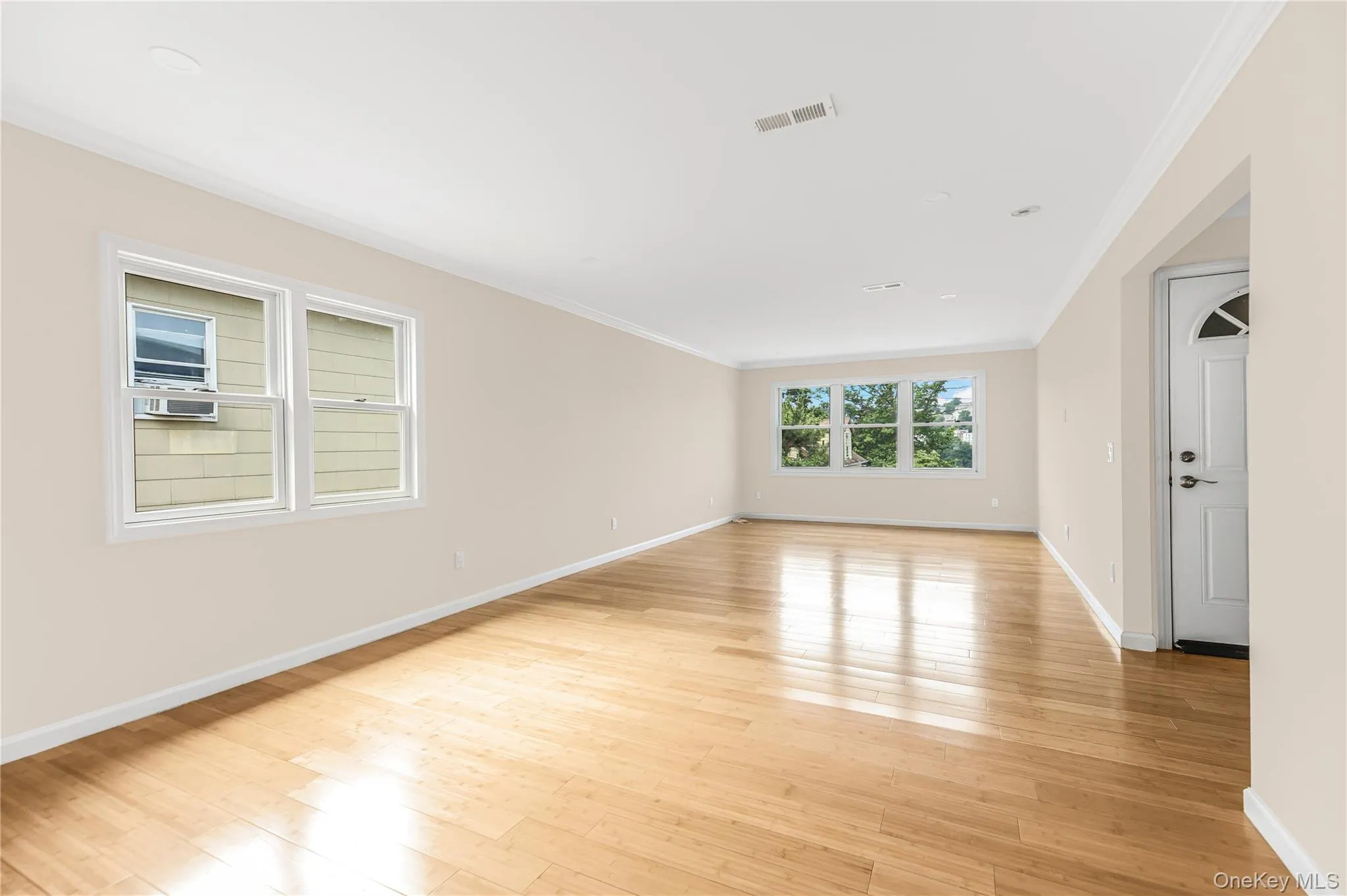 36 Coolidge Avenue, Yonkers, NY, 3 Bedrooms Bedrooms, 5 Rooms Rooms,2 BathroomsBathrooms,Residential Lease,For Rent,Coolidge,0,1020728 36 Coolidge Avenue, Yonkers, NY, 3 Bedrooms Bedrooms, 5 Rooms Rooms,2 BathroomsBathrooms,Residential Lease,For Rent,Coolidge,0,1020728