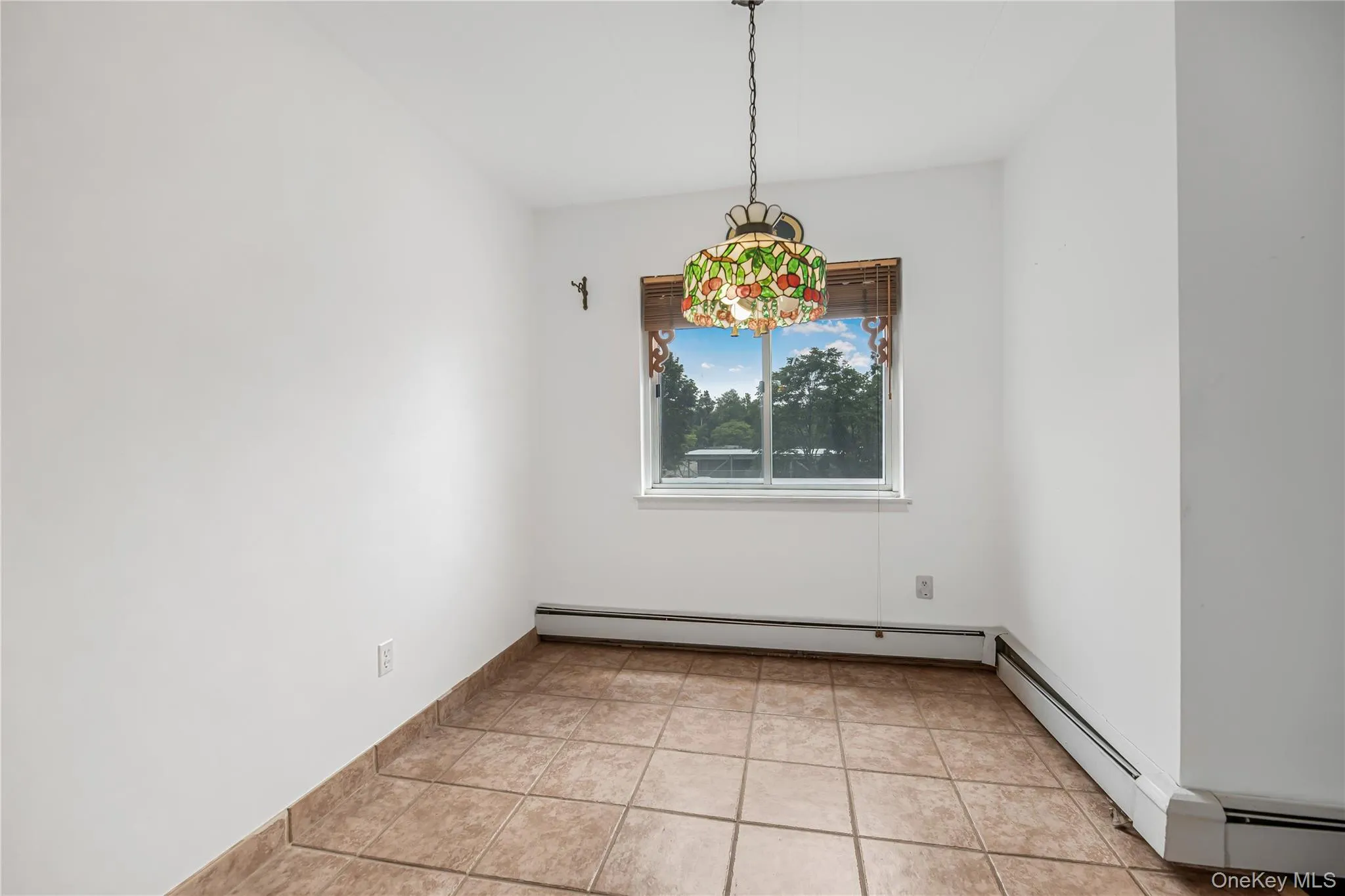 372 Central Park Avenue, Scarsdale, NY, 2 Bedrooms Bedrooms, 5 Rooms Rooms,2 BathroomsBathrooms,Residential,For Rent,Central Park,0,1020731 372 Central Park Avenue, Scarsdale, NY, 2 Bedrooms Bedrooms, 5 Rooms Rooms,2 BathroomsBathrooms,Residential,For Rent,Central Park,0,1020731