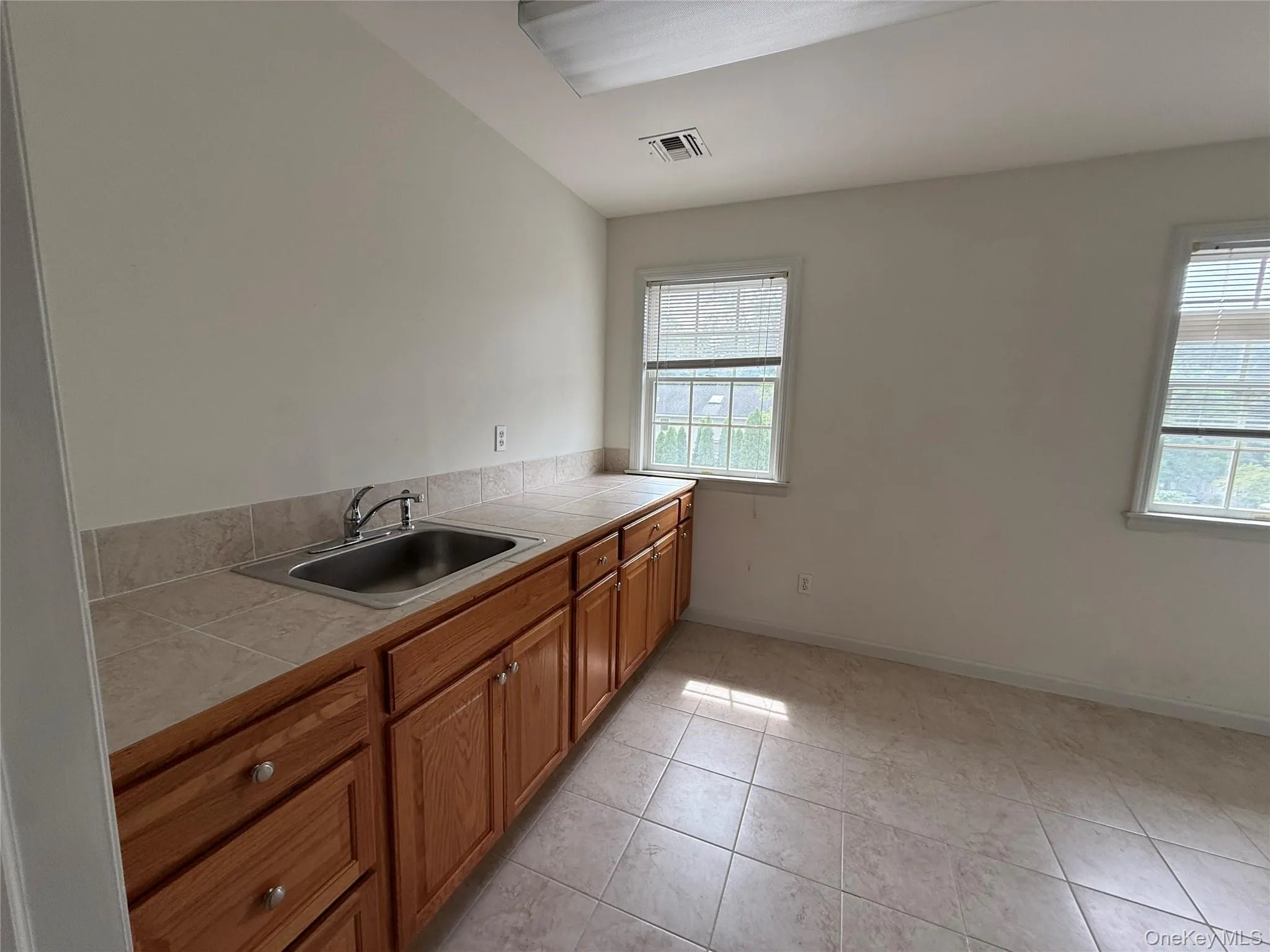1360 Montauk Highway, Brookhaven, NY, ,Commercial Lease,For Rent,Montauk,0,1020734 1360 Montauk Highway, Brookhaven, NY, ,Commercial Lease,For Rent,Montauk,0,1020734
