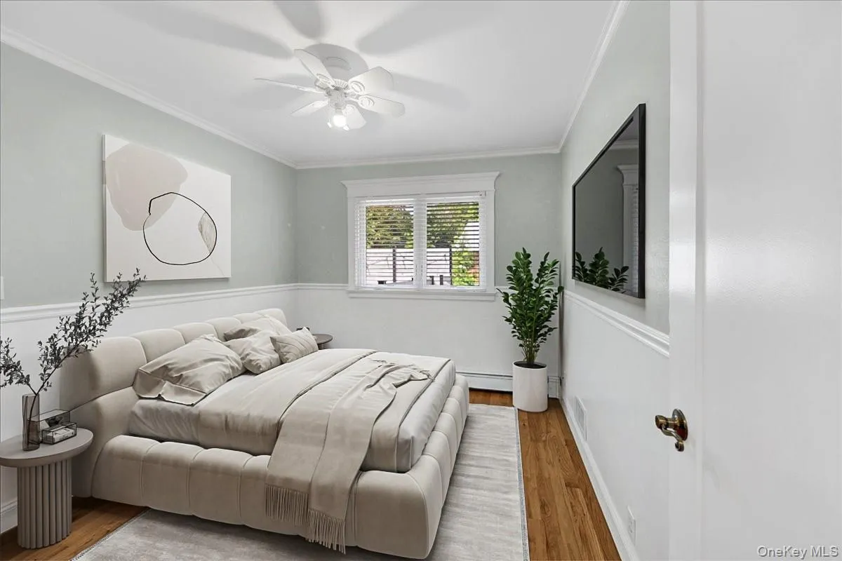 2nd Bedroom (furniture has been virtually staged) 2nd Bedroom (furniture has been virtually staged)