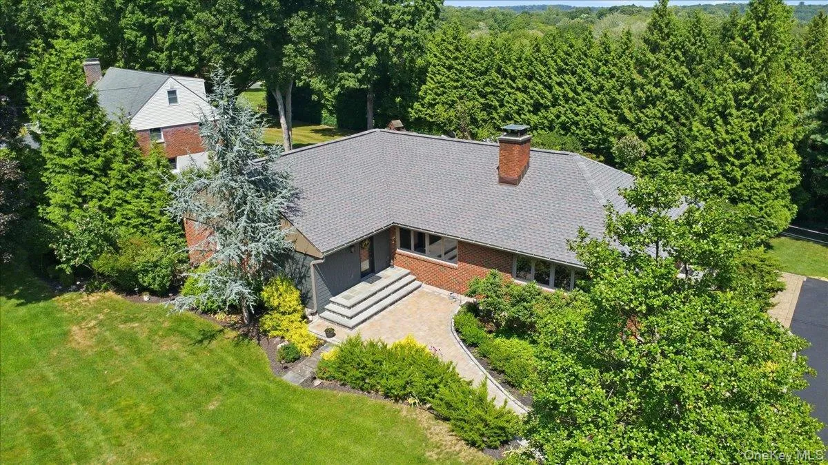 236 Westlake Drive, Mount Pleasant, NY, 4 Bedrooms Bedrooms, 11 Rooms Rooms,3 BathroomsBathrooms,Residential,For Rent,Westlake,0,1020739 236 Westlake Drive, Mount Pleasant, NY, 4 Bedrooms Bedrooms, 11 Rooms Rooms,3 BathroomsBathrooms,Residential,For Rent,Westlake,0,1020739