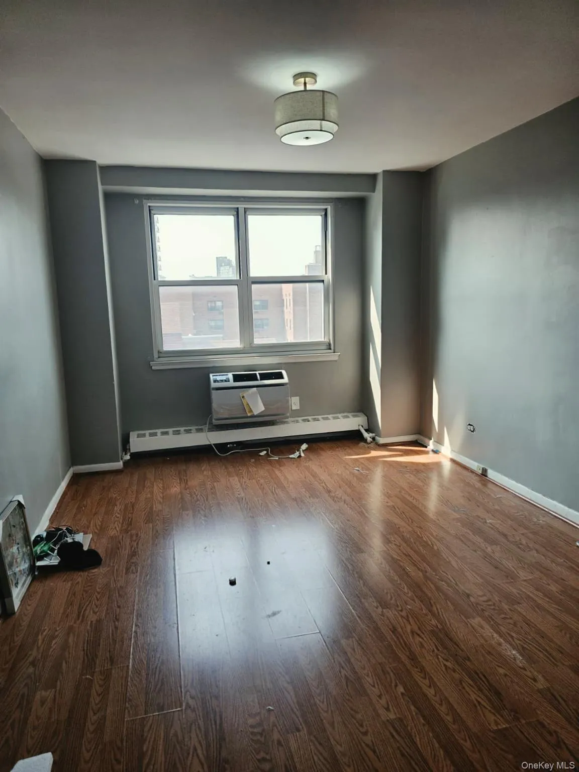 bedroom bedroom