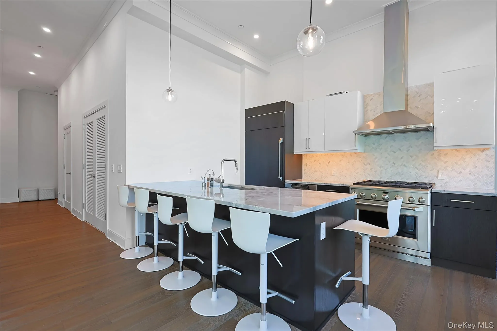 100 Garvies Point Road, Glen Cove, NY, 3 Bedrooms Bedrooms, 6 Rooms Rooms,3 BathroomsBathrooms,Residential,For Rent,Garvies Point,0,1020744 100 Garvies Point Road, Glen Cove, NY, 3 Bedrooms Bedrooms, 6 Rooms Rooms,3 BathroomsBathrooms,Residential,For Rent,Garvies Point,0,1020744