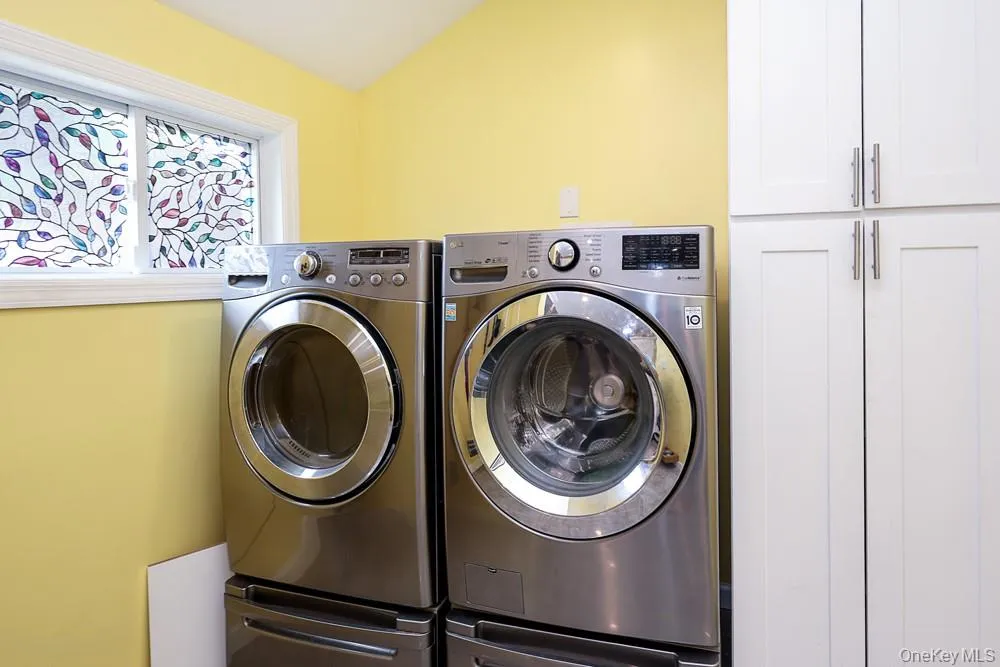 1st floor laundry off the kitchen 1st floor laundry off the kitchen