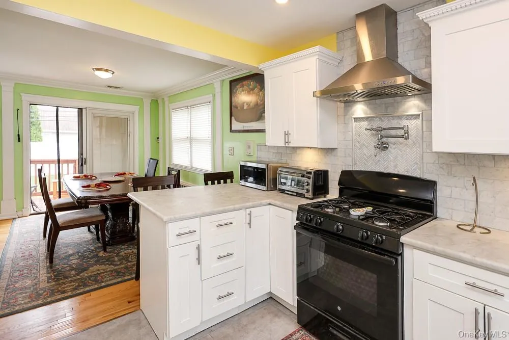41 Cambria Road, Oyster Bay, NY, 4 Bedrooms Bedrooms, 7 Rooms Rooms,3 BathroomsBathrooms,Residential,For Rent,Cambria,0,1020752 41 Cambria Road, Oyster Bay, NY, 4 Bedrooms Bedrooms, 7 Rooms Rooms,3 BathroomsBathrooms,Residential,For Rent,Cambria,0,1020752