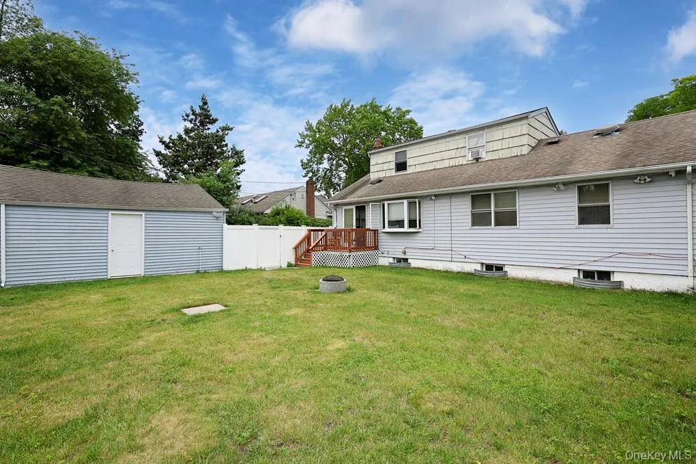 41 Cambria Road, Oyster Bay, NY, 4 Bedrooms Bedrooms, 7 Rooms Rooms,3 BathroomsBathrooms,Residential,For Rent,Cambria,0,1020752 41 Cambria Road, Oyster Bay, NY, 4 Bedrooms Bedrooms, 7 Rooms Rooms,3 BathroomsBathrooms,Residential,For Rent,Cambria,0,1020752