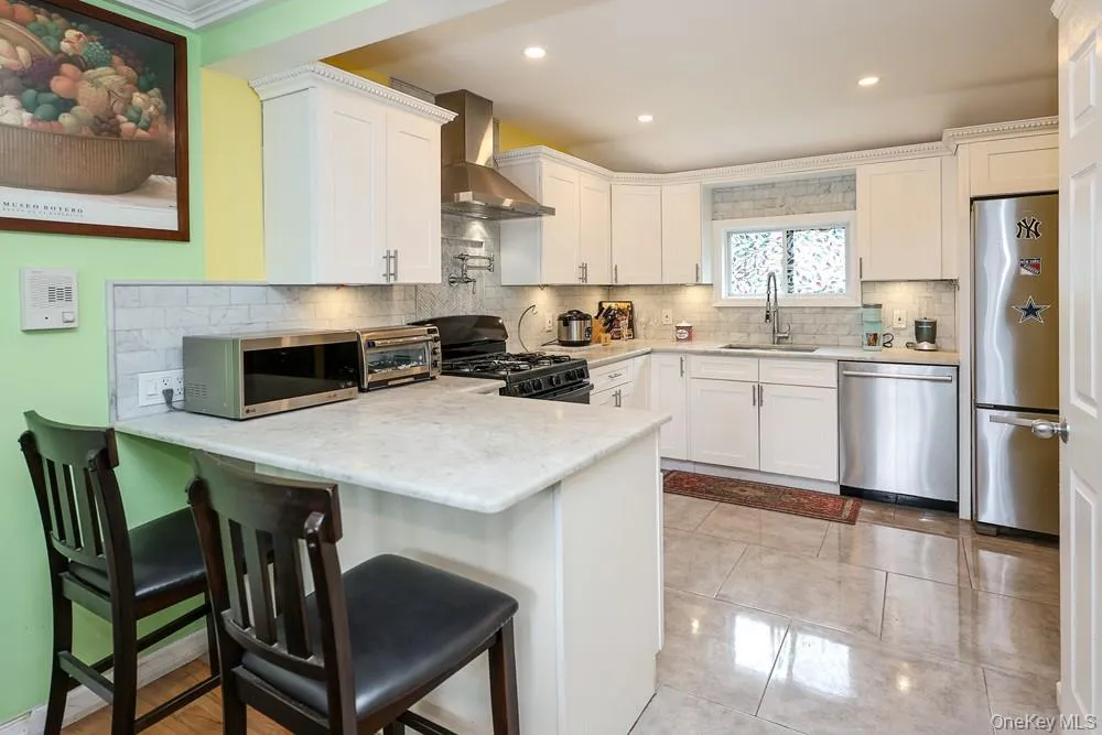 41 Cambria Road, Oyster Bay, NY, 4 Bedrooms Bedrooms, 7 Rooms Rooms,3 BathroomsBathrooms,Residential,For Rent,Cambria,0,1020752 41 Cambria Road, Oyster Bay, NY, 4 Bedrooms Bedrooms, 7 Rooms Rooms,3 BathroomsBathrooms,Residential,For Rent,Cambria,0,1020752