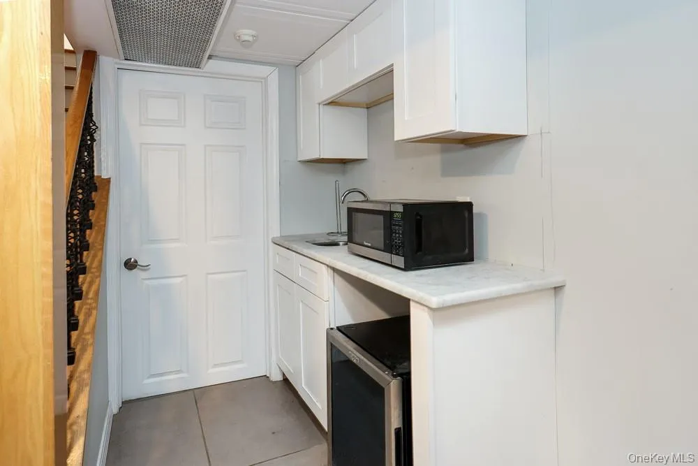 41 Cambria Road, Oyster Bay, NY, 4 Bedrooms Bedrooms, 7 Rooms Rooms,3 BathroomsBathrooms,Residential,For Rent,Cambria,0,1020752 41 Cambria Road, Oyster Bay, NY, 4 Bedrooms Bedrooms, 7 Rooms Rooms,3 BathroomsBathrooms,Residential,For Rent,Cambria,0,1020752