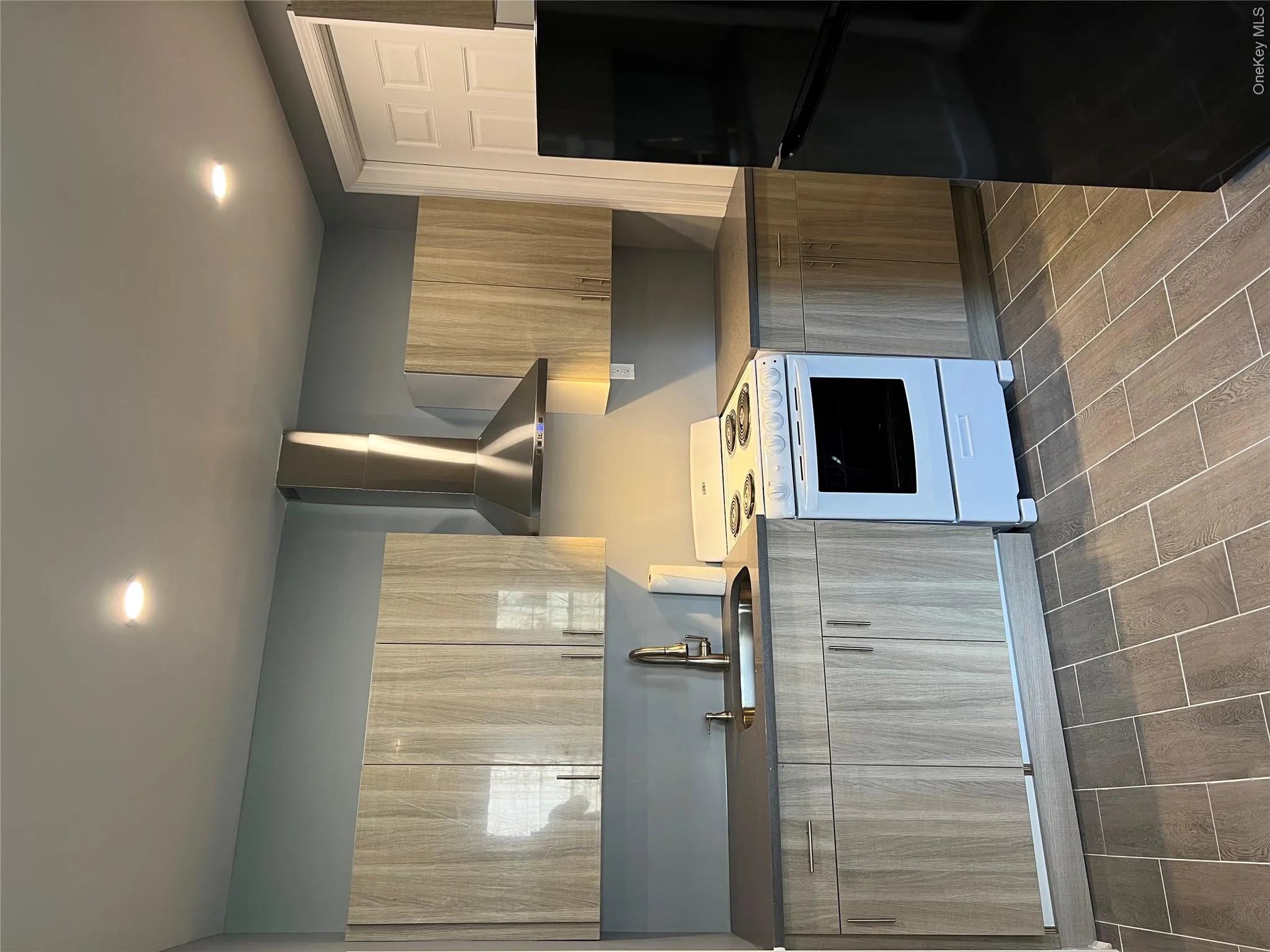 2 Gail Court, Babylon, NY, 1 Bedroom Bedrooms, 2 Rooms Rooms,1 BathroomBathrooms,Residential Lease,For Rent,Gail,0,1020753 2 Gail Court, Babylon, NY, 1 Bedroom Bedrooms, 2 Rooms Rooms,1 BathroomBathrooms,Residential Lease,For Rent,Gail,0,1020753