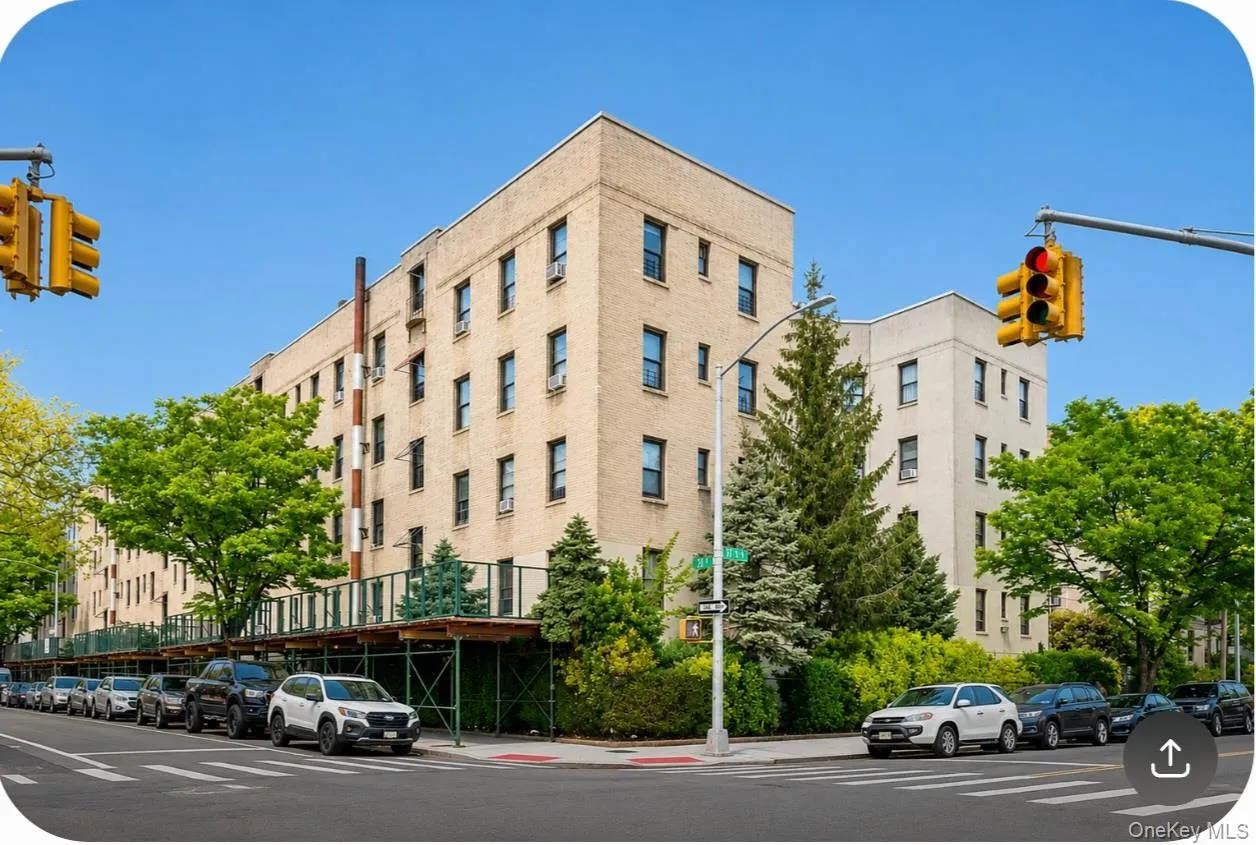 21-28 35, New York, NY, 2 Bedrooms Bedrooms, 4 Rooms Rooms,1 BathroomBathrooms,Residential,For Rent,35,0,1020757 21-28 35, New York, NY, 2 Bedrooms Bedrooms, 4 Rooms Rooms,1 BathroomBathrooms,Residential,For Rent,35,0,1020757