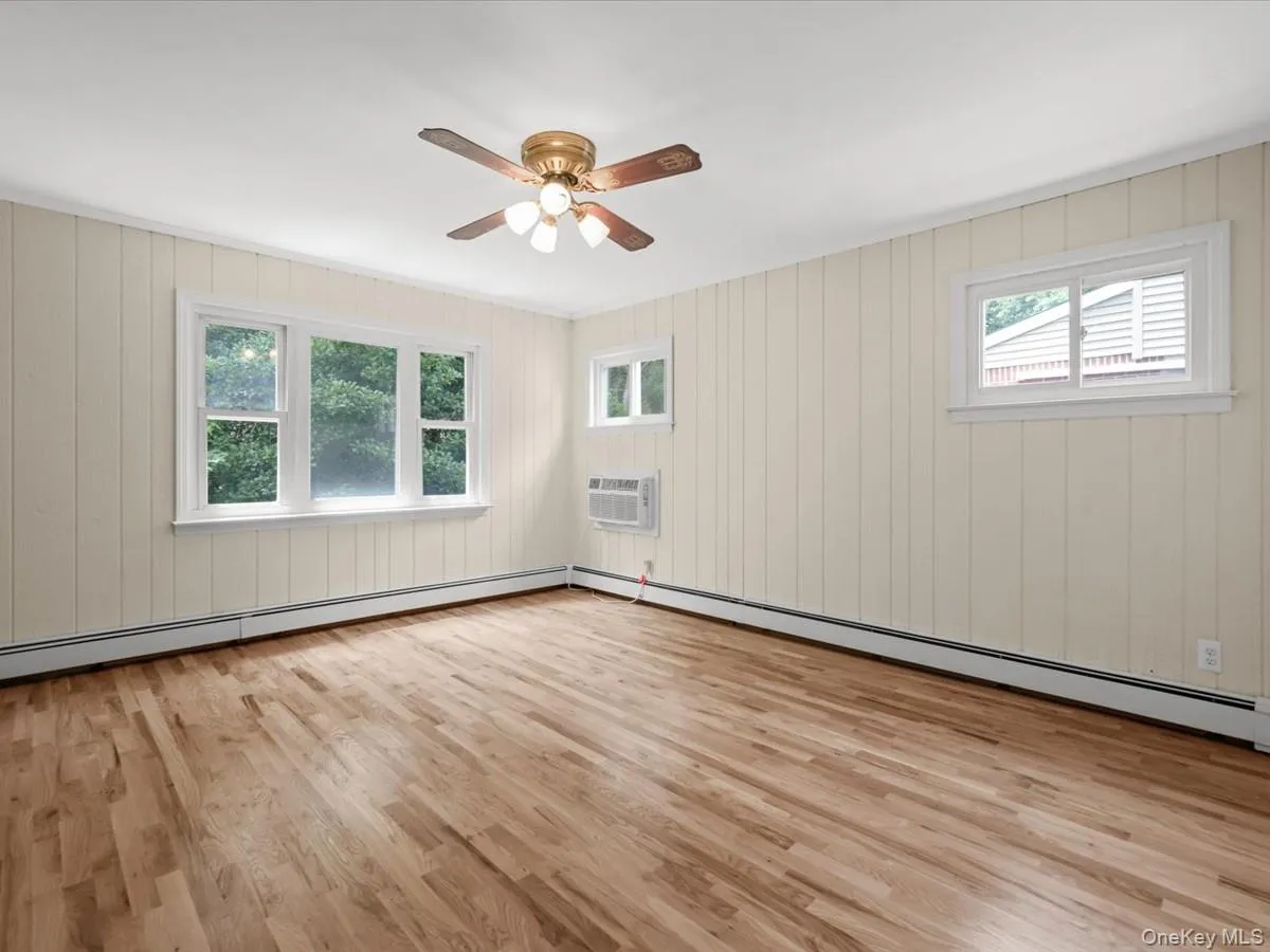 198 Canterbury, Hempstead, NY, 4 Bedrooms Bedrooms, 8 Rooms Rooms,2 BathroomsBathrooms,Residential,For Rent,Canterbury,0,1020758 198 Canterbury, Hempstead, NY, 4 Bedrooms Bedrooms, 8 Rooms Rooms,2 BathroomsBathrooms,Residential,For Rent,Canterbury,0,1020758