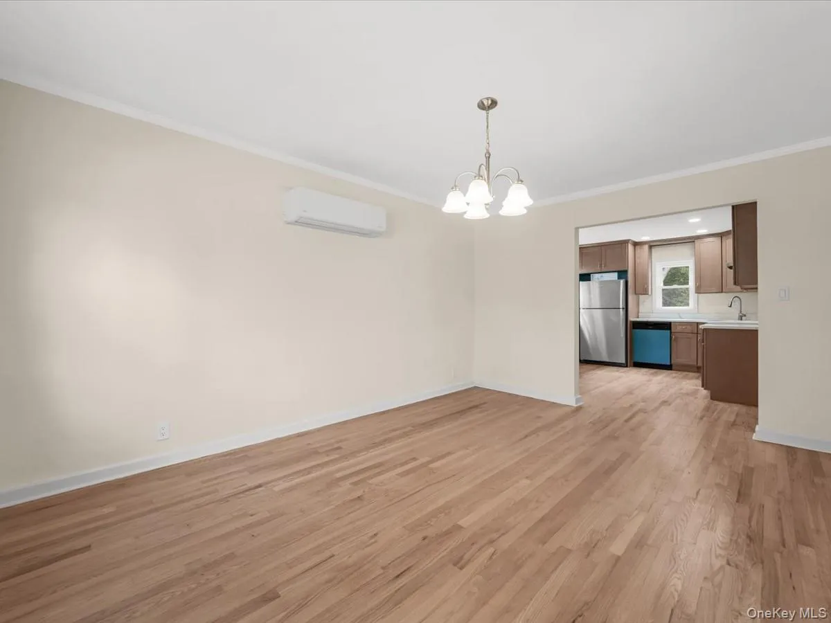 198 Canterbury, Hempstead, NY, 4 Bedrooms Bedrooms, 8 Rooms Rooms,2 BathroomsBathrooms,Residential,For Rent,Canterbury,0,1020758 198 Canterbury, Hempstead, NY, 4 Bedrooms Bedrooms, 8 Rooms Rooms,2 BathroomsBathrooms,Residential,For Rent,Canterbury,0,1020758