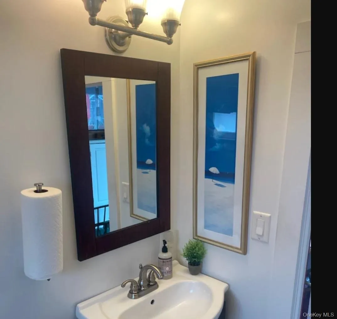 919 Evergreen Walk, Islip, NY, 5 Bedrooms Bedrooms, 9 Rooms Rooms,2 BathroomsBathrooms,Residential Lease,For Rent,Evergreen,0,1020765 919 Evergreen Walk, Islip, NY, 5 Bedrooms Bedrooms, 9 Rooms Rooms,2 BathroomsBathrooms,Residential Lease,For Rent,Evergreen,0,1020765