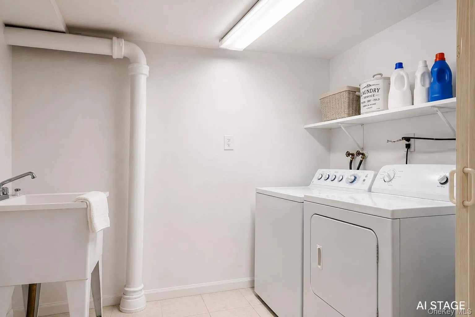 121 Manhasset Avenue, North Hempstead, NY, 3 Bedrooms Bedrooms, 6 Rooms Rooms,2 BathroomsBathrooms,Residential Lease,For Rent,Manhasset,0,1020766 121 Manhasset Avenue, North Hempstead, NY, 3 Bedrooms Bedrooms, 6 Rooms Rooms,2 BathroomsBathrooms,Residential Lease,For Rent,Manhasset,0,1020766