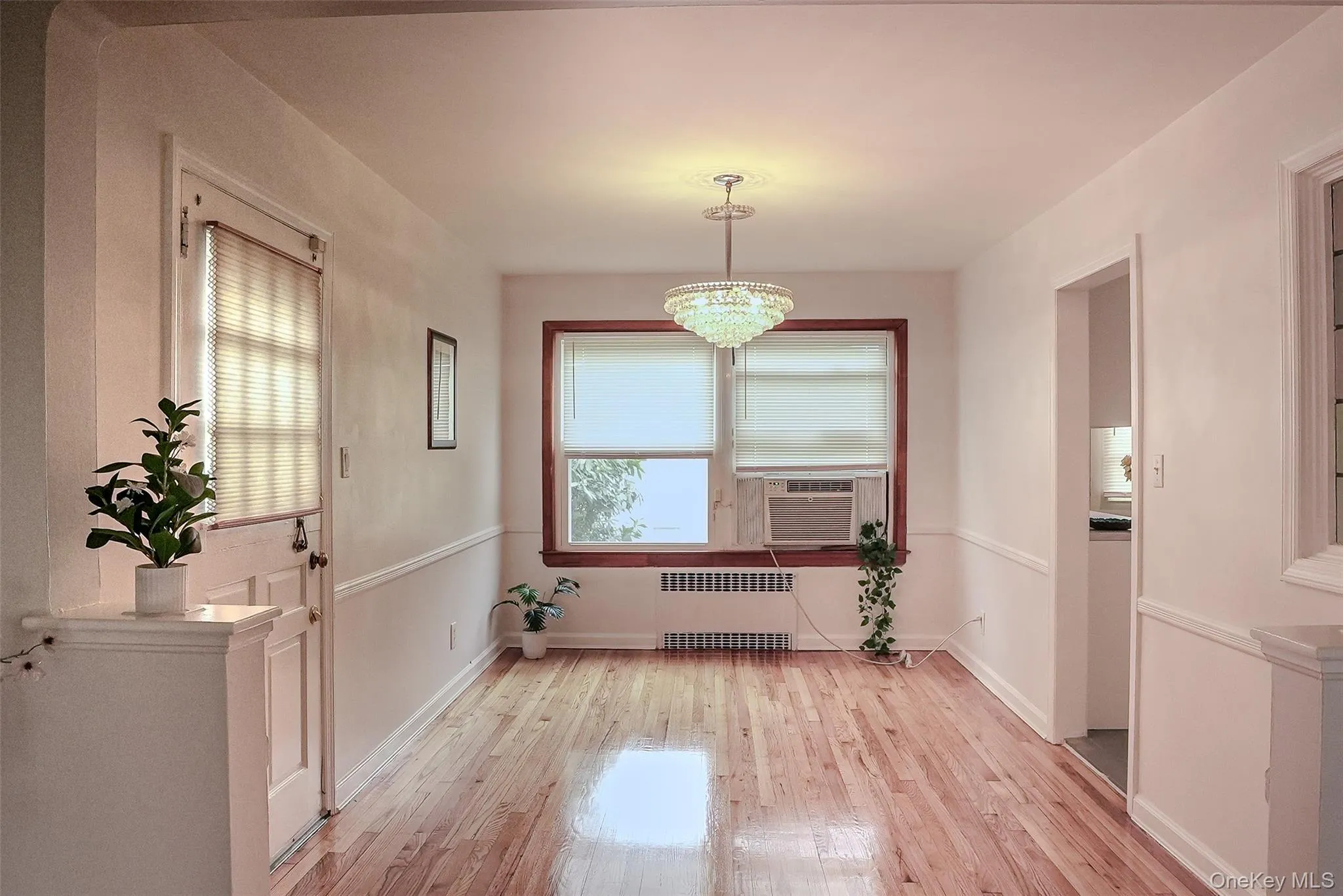 121 Manhasset Avenue, North Hempstead, NY, 3 Bedrooms Bedrooms, 6 Rooms Rooms,2 BathroomsBathrooms,Residential Lease,For Rent,Manhasset,0,1020766 121 Manhasset Avenue, North Hempstead, NY, 3 Bedrooms Bedrooms, 6 Rooms Rooms,2 BathroomsBathrooms,Residential Lease,For Rent,Manhasset,0,1020766