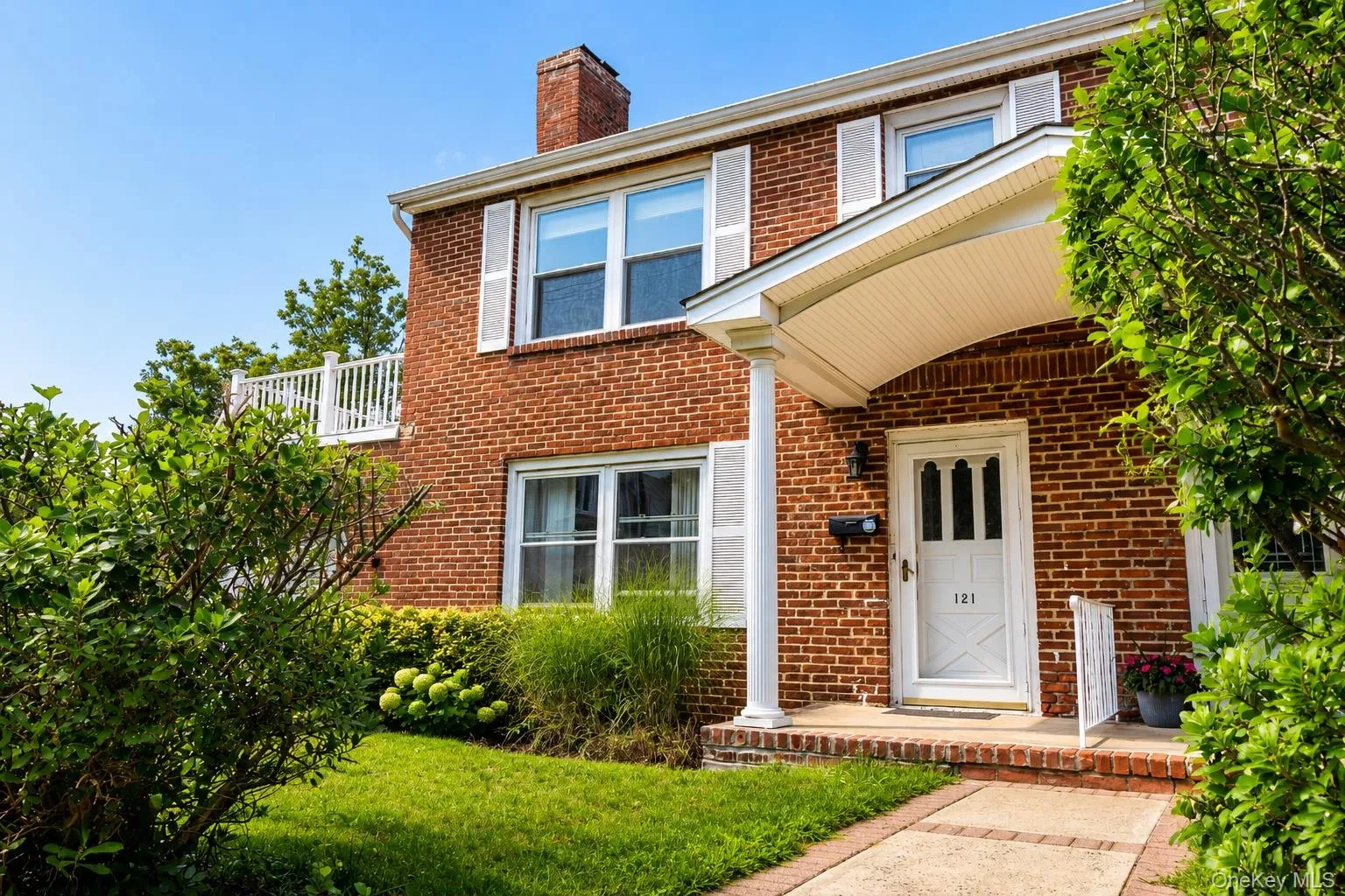 121 Manhasset Avenue, North Hempstead, NY, 3 Bedrooms Bedrooms, 6 Rooms Rooms,2 BathroomsBathrooms,Residential Lease,For Rent,Manhasset,0,1020766 121 Manhasset Avenue, North Hempstead, NY, 3 Bedrooms Bedrooms, 6 Rooms Rooms,2 BathroomsBathrooms,Residential Lease,For Rent,Manhasset,0,1020766