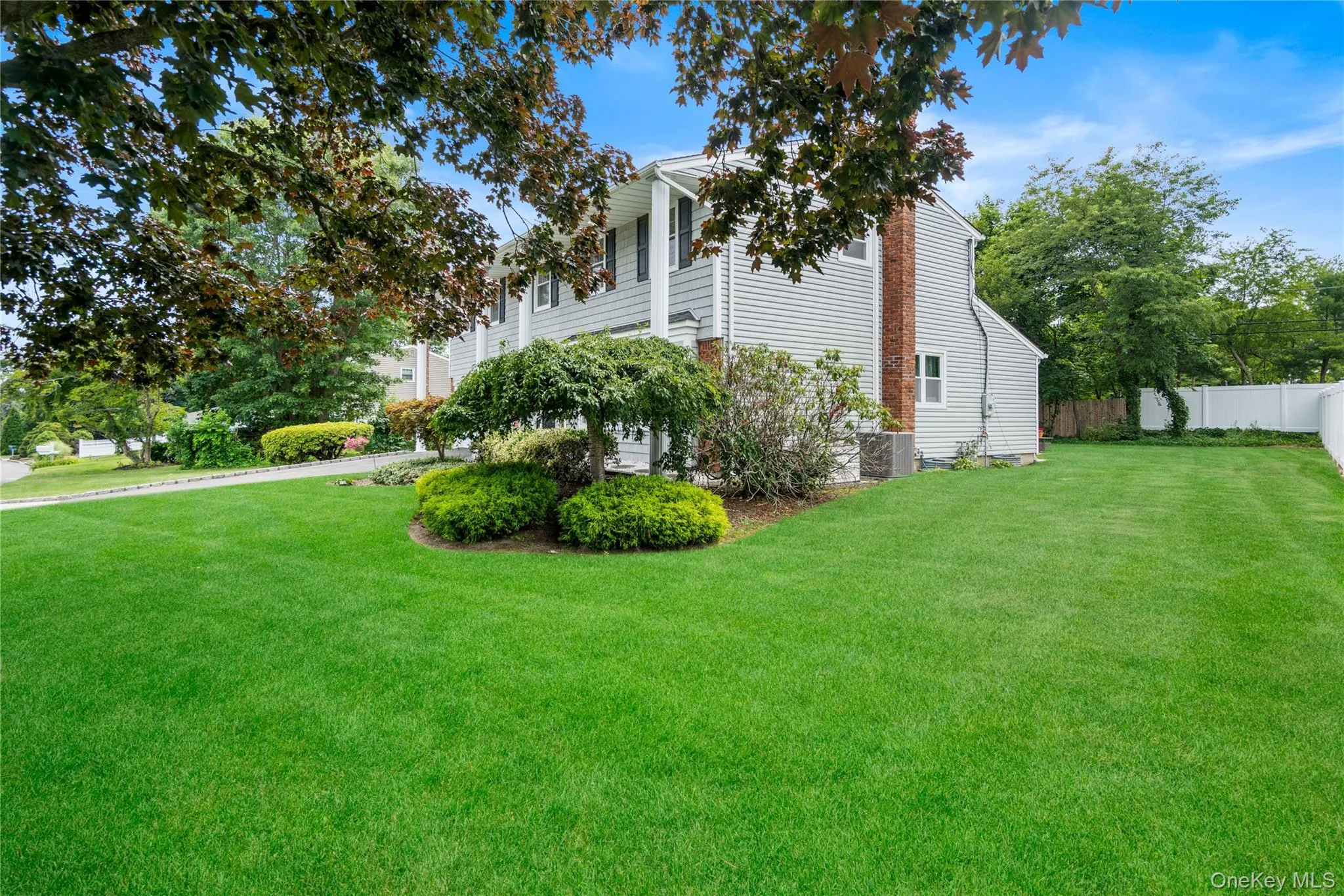 16 Bruce Drive, Brookhaven, NY, 4 Bedrooms Bedrooms, 8 Rooms Rooms,2 BathroomsBathrooms,Residential,For Rent,Bruce,0,1020777 16 Bruce Drive, Brookhaven, NY, 4 Bedrooms Bedrooms, 8 Rooms Rooms,2 BathroomsBathrooms,Residential,For Rent,Bruce,0,1020777