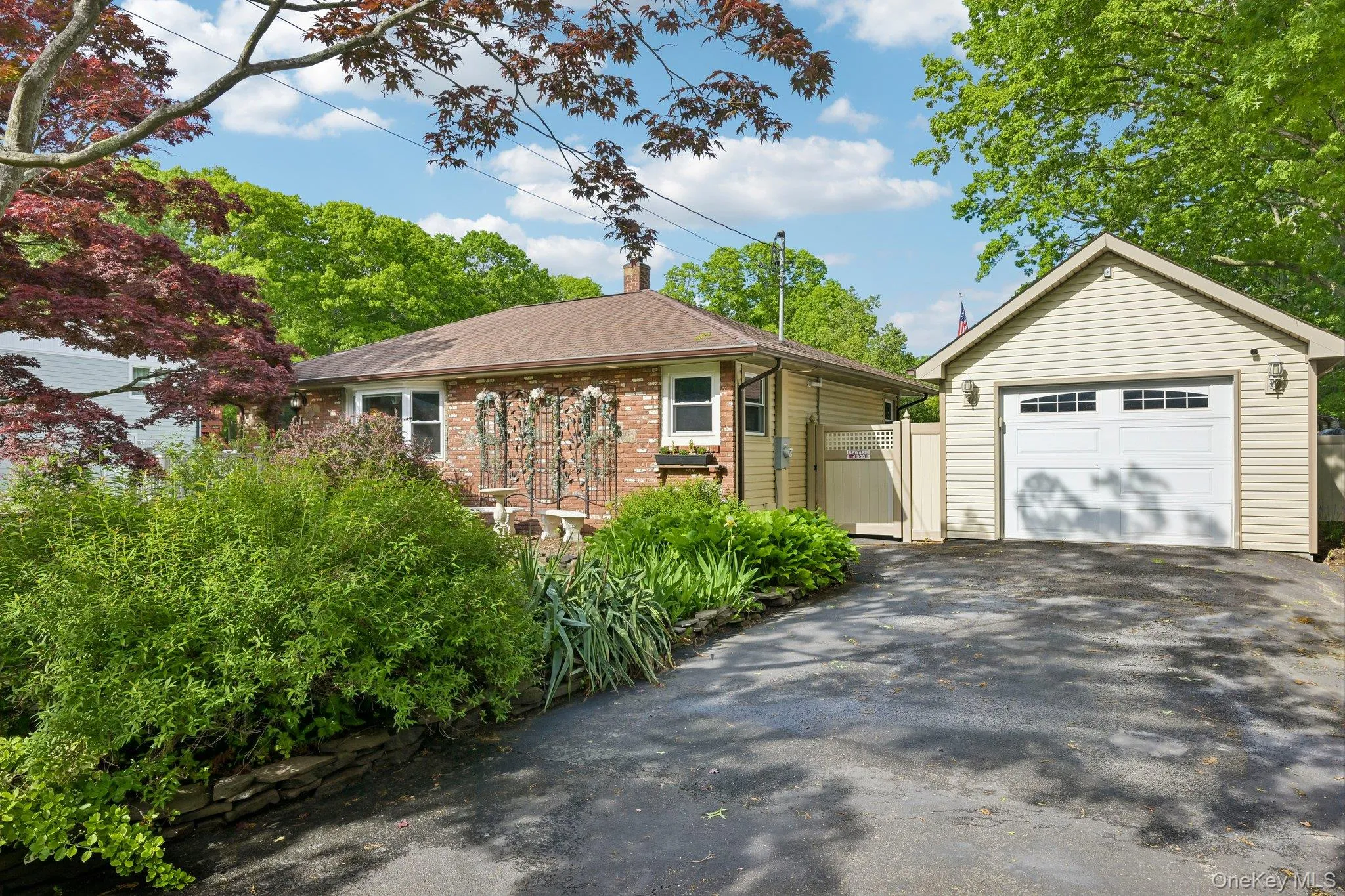 148 Oak Avenue, Brookhaven, NY, 3 Bedrooms Bedrooms, 9 Rooms Rooms,2 BathroomsBathrooms,Residential,For Rent,Oak,0,1020783 148 Oak Avenue, Brookhaven, NY, 3 Bedrooms Bedrooms, 9 Rooms Rooms,2 BathroomsBathrooms,Residential,For Rent,Oak,0,1020783