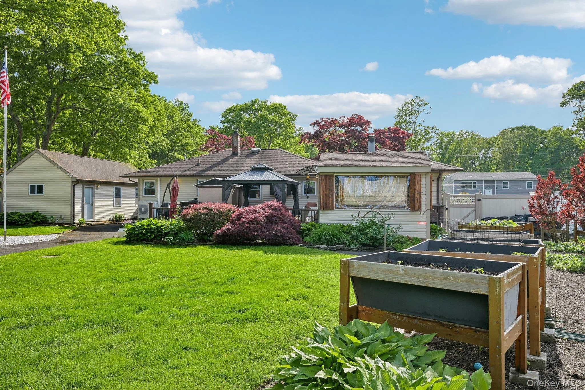 148 Oak Avenue, Brookhaven, NY, 3 Bedrooms Bedrooms, 9 Rooms Rooms,2 BathroomsBathrooms,Residential,For Rent,Oak,0,1020783 148 Oak Avenue, Brookhaven, NY, 3 Bedrooms Bedrooms, 9 Rooms Rooms,2 BathroomsBathrooms,Residential,For Rent,Oak,0,1020783