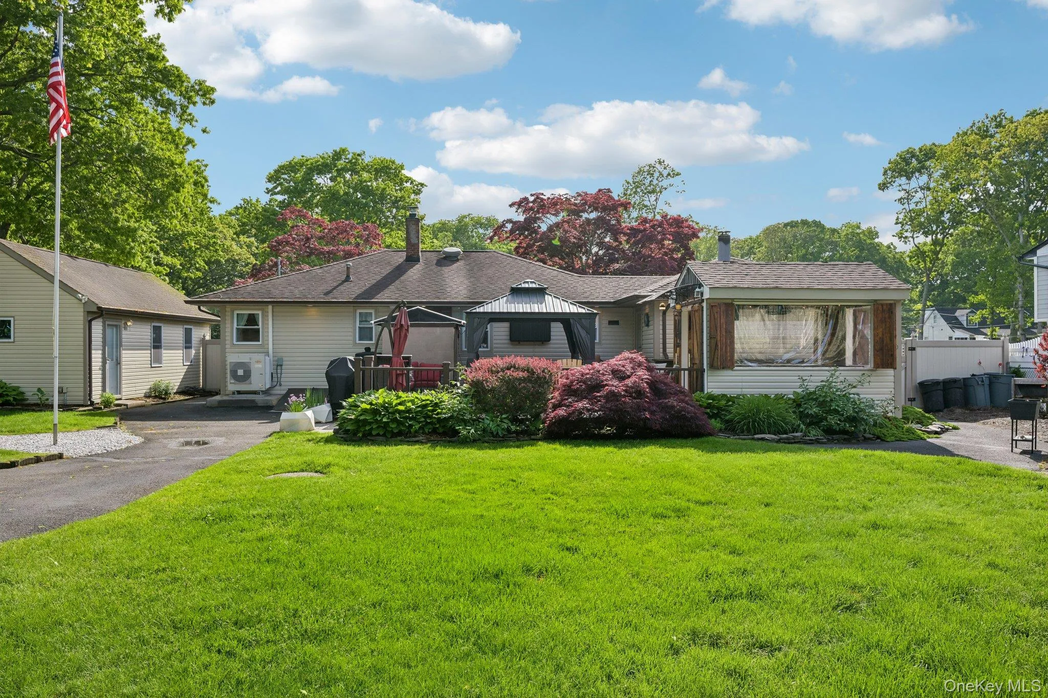 148 Oak Avenue, Brookhaven, NY, 3 Bedrooms Bedrooms, 9 Rooms Rooms,2 BathroomsBathrooms,Residential,For Rent,Oak,0,1020783 148 Oak Avenue, Brookhaven, NY, 3 Bedrooms Bedrooms, 9 Rooms Rooms,2 BathroomsBathrooms,Residential,For Rent,Oak,0,1020783