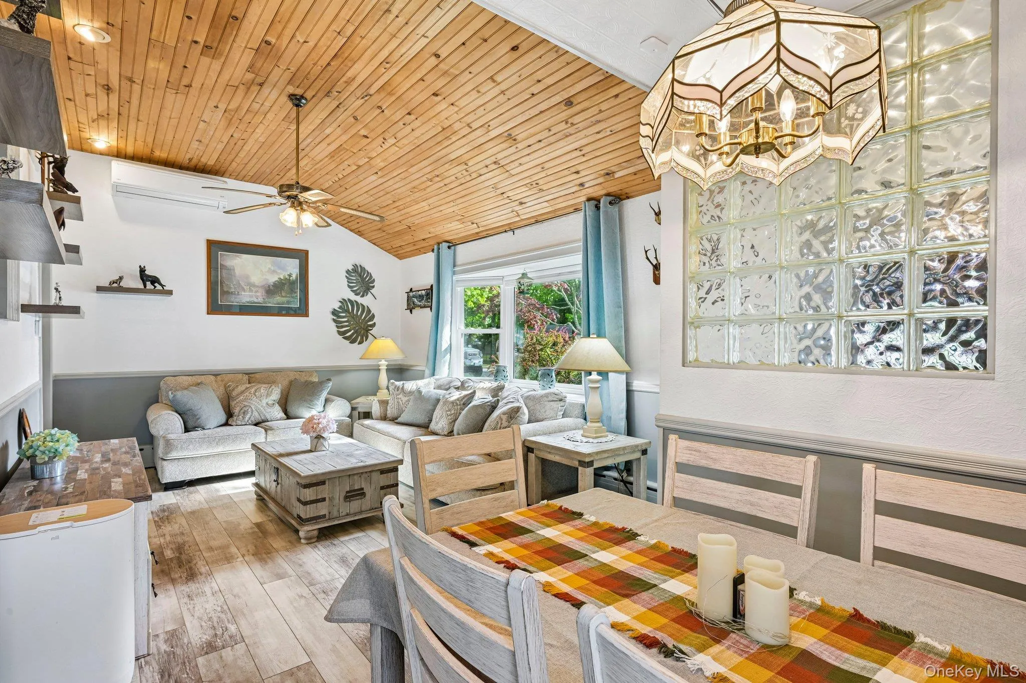 open floor plan to living room open floor plan to living room