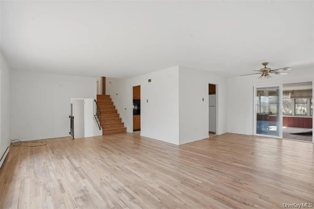 26 Lauretta Drive, Lloyd, NY, 4 Bedrooms Bedrooms, 10 Rooms Rooms,2 BathroomsBathrooms,Residential,For Rent,Lauretta,0,1020784 26 Lauretta Drive, Lloyd, NY, 4 Bedrooms Bedrooms, 10 Rooms Rooms,2 BathroomsBathrooms,Residential,For Rent,Lauretta,0,1020784