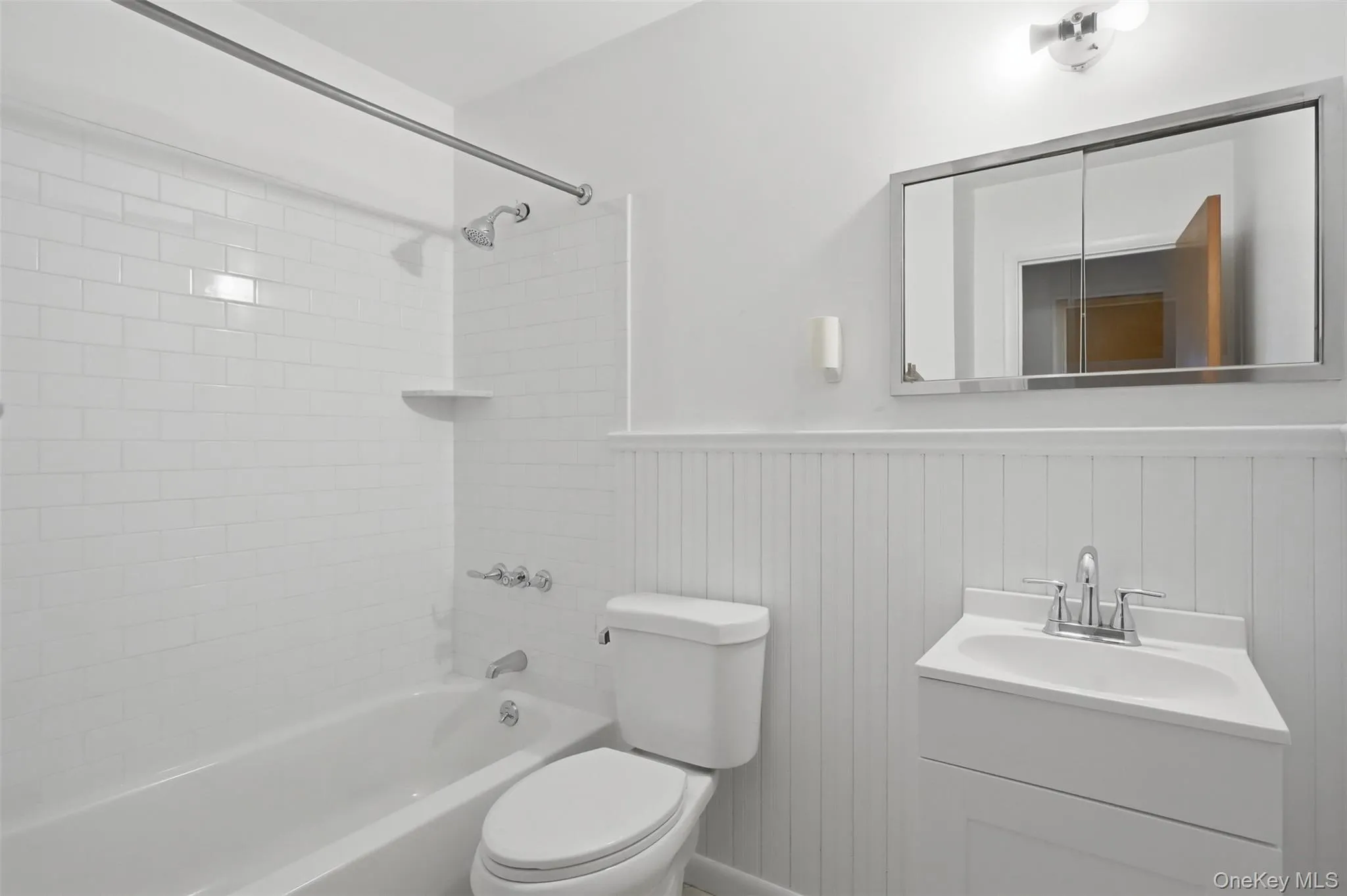 26 Lauretta Drive, Lloyd, NY, 4 Bedrooms Bedrooms, 10 Rooms Rooms,2 BathroomsBathrooms,Residential,For Rent,Lauretta,0,1020784 26 Lauretta Drive, Lloyd, NY, 4 Bedrooms Bedrooms, 10 Rooms Rooms,2 BathroomsBathrooms,Residential,For Rent,Lauretta,0,1020784