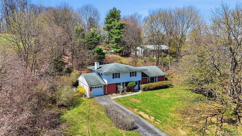 26 Lauretta Drive, Lloyd, NY, 4 Bedrooms Bedrooms, 10 Rooms Rooms,2 BathroomsBathrooms,Residential,For Rent,Lauretta,0,1020784 26 Lauretta Drive, Lloyd, NY, 4 Bedrooms Bedrooms, 10 Rooms Rooms,2 BathroomsBathrooms,Residential,For Rent,Lauretta,0,1020784