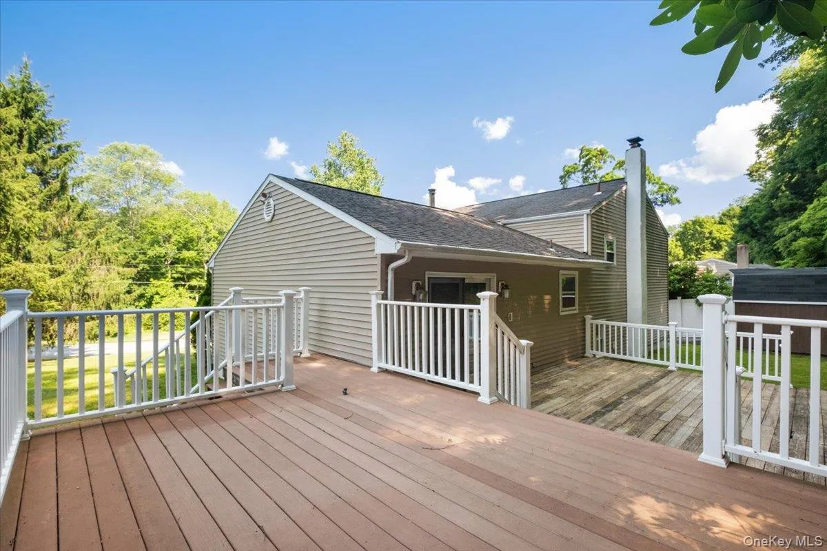 Easy access to the back and side yards. Easy access to the back and side yards.