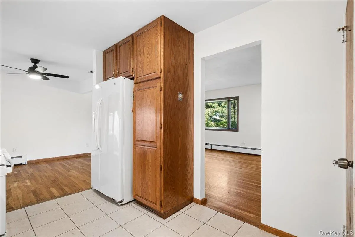 The open floor plan moves all the way through the kitchen back to the front of the house. The open floor plan moves all the way through the kitchen back to the front of the house.