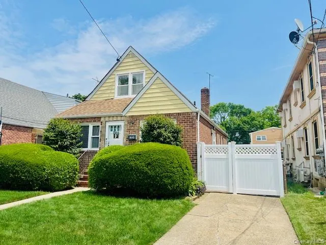 8663 Musket Street, New York, NY, 4 Bedrooms Bedrooms, 8 Rooms Rooms,1 BathroomBathrooms,Residential,For Rent,Musket,0,1020794 8663 Musket Street, New York, NY, 4 Bedrooms Bedrooms, 8 Rooms Rooms,1 BathroomBathrooms,Residential,For Rent,Musket,0,1020794
