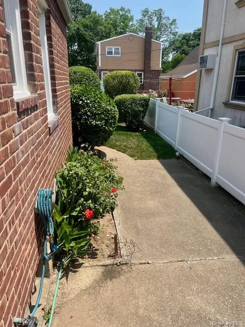 8663 Musket Street, New York, NY, 4 Bedrooms Bedrooms, 8 Rooms Rooms,1 BathroomBathrooms,Residential,For Rent,Musket,0,1020794 8663 Musket Street, New York, NY, 4 Bedrooms Bedrooms, 8 Rooms Rooms,1 BathroomBathrooms,Residential,For Rent,Musket,0,1020794