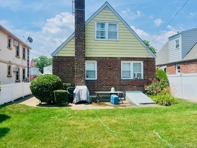 8663 Musket Street, New York, NY, 4 Bedrooms Bedrooms, 8 Rooms Rooms,1 BathroomBathrooms,Residential,For Rent,Musket,0,1020794 8663 Musket Street, New York, NY, 4 Bedrooms Bedrooms, 8 Rooms Rooms,1 BathroomBathrooms,Residential,For Rent,Musket,0,1020794