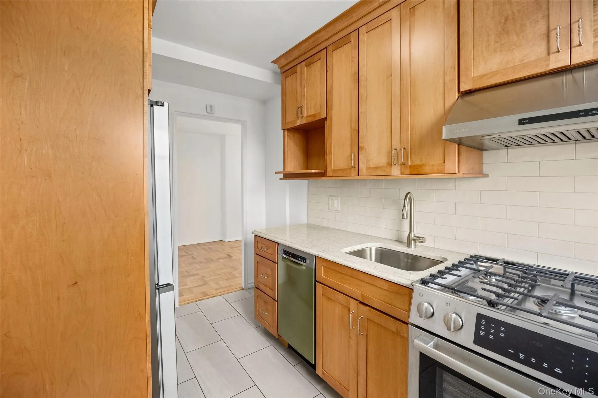 21-36 33rd Road, New York, NY, 1 Bedroom Bedrooms, 3 Rooms Rooms,1 BathroomBathrooms,Residential,For Rent,33rd,0,1020796 21-36 33rd Road, New York, NY, 1 Bedroom Bedrooms, 3 Rooms Rooms,1 BathroomBathrooms,Residential,For Rent,33rd,0,1020796