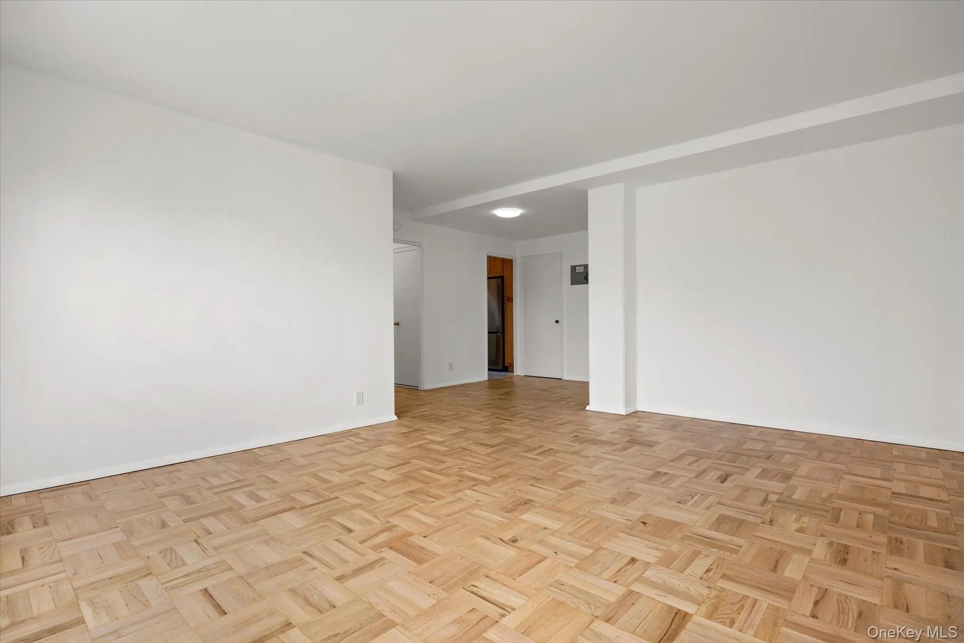 21-36 33rd Road, New York, NY, 1 Bedroom Bedrooms, 3 Rooms Rooms,1 BathroomBathrooms,Residential,For Rent,33rd,0,1020796 21-36 33rd Road, New York, NY, 1 Bedroom Bedrooms, 3 Rooms Rooms,1 BathroomBathrooms,Residential,For Rent,33rd,0,1020796
